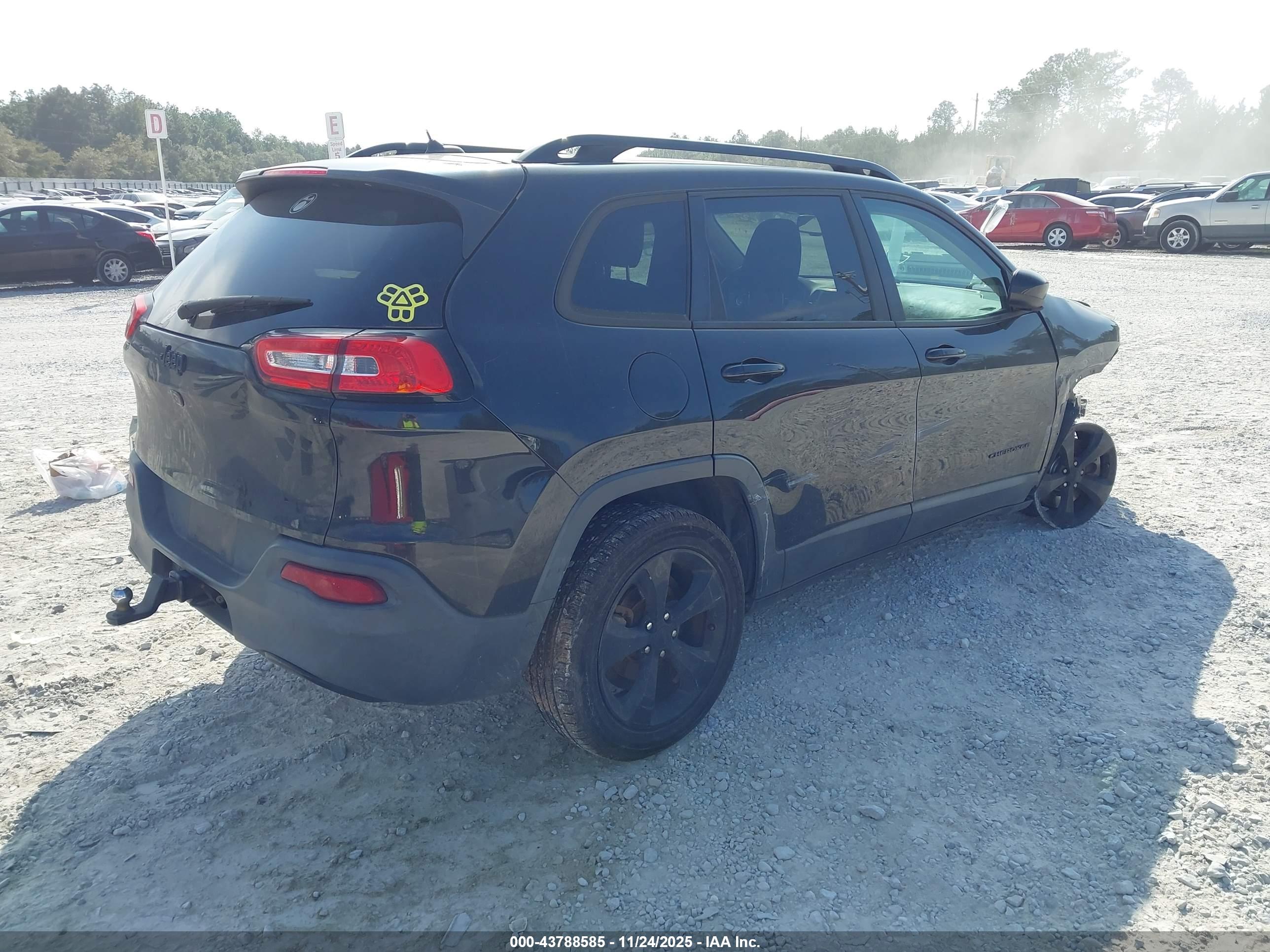 JEEP CHEROKEE image 4