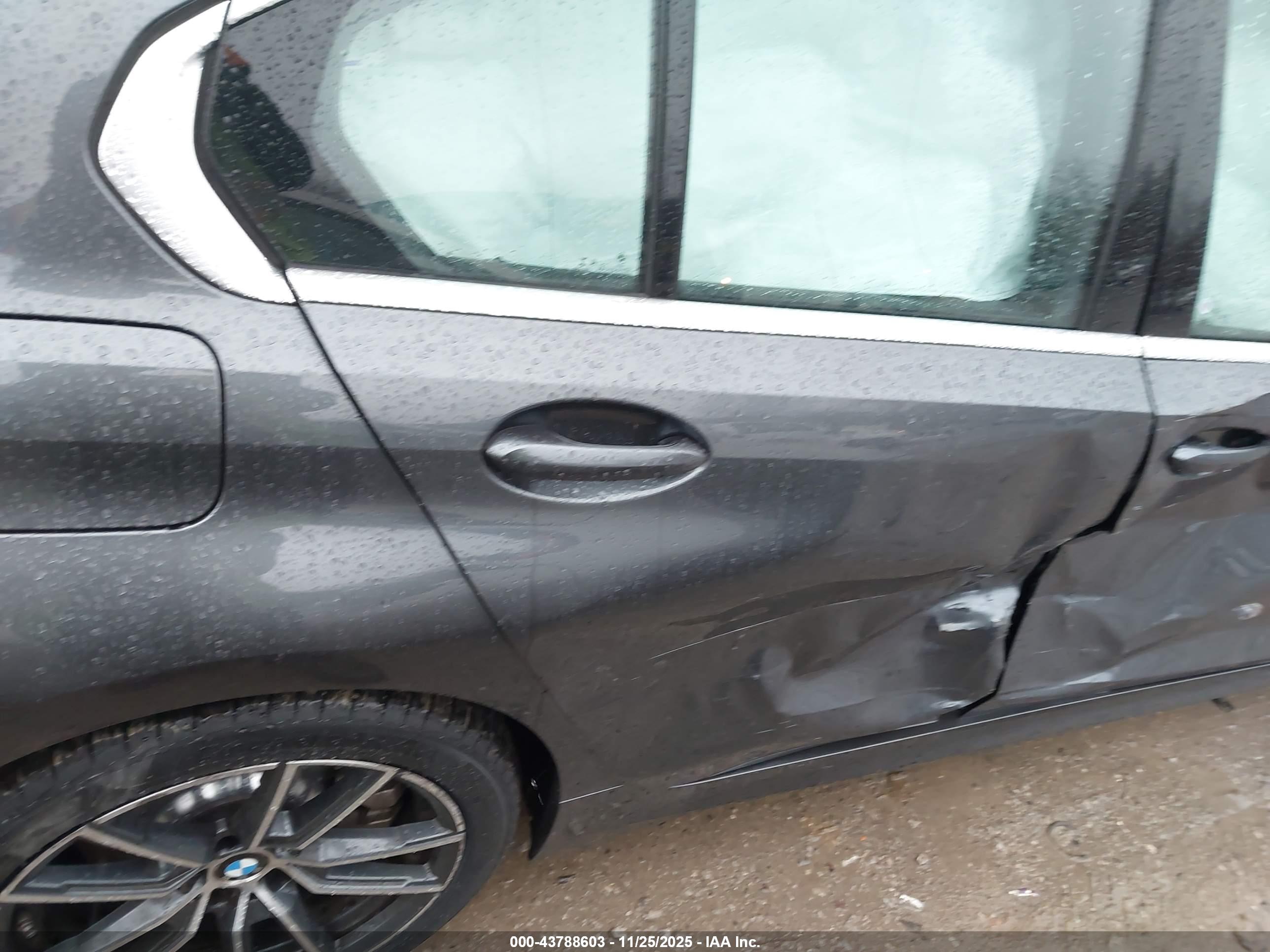 BMW 330I image 8