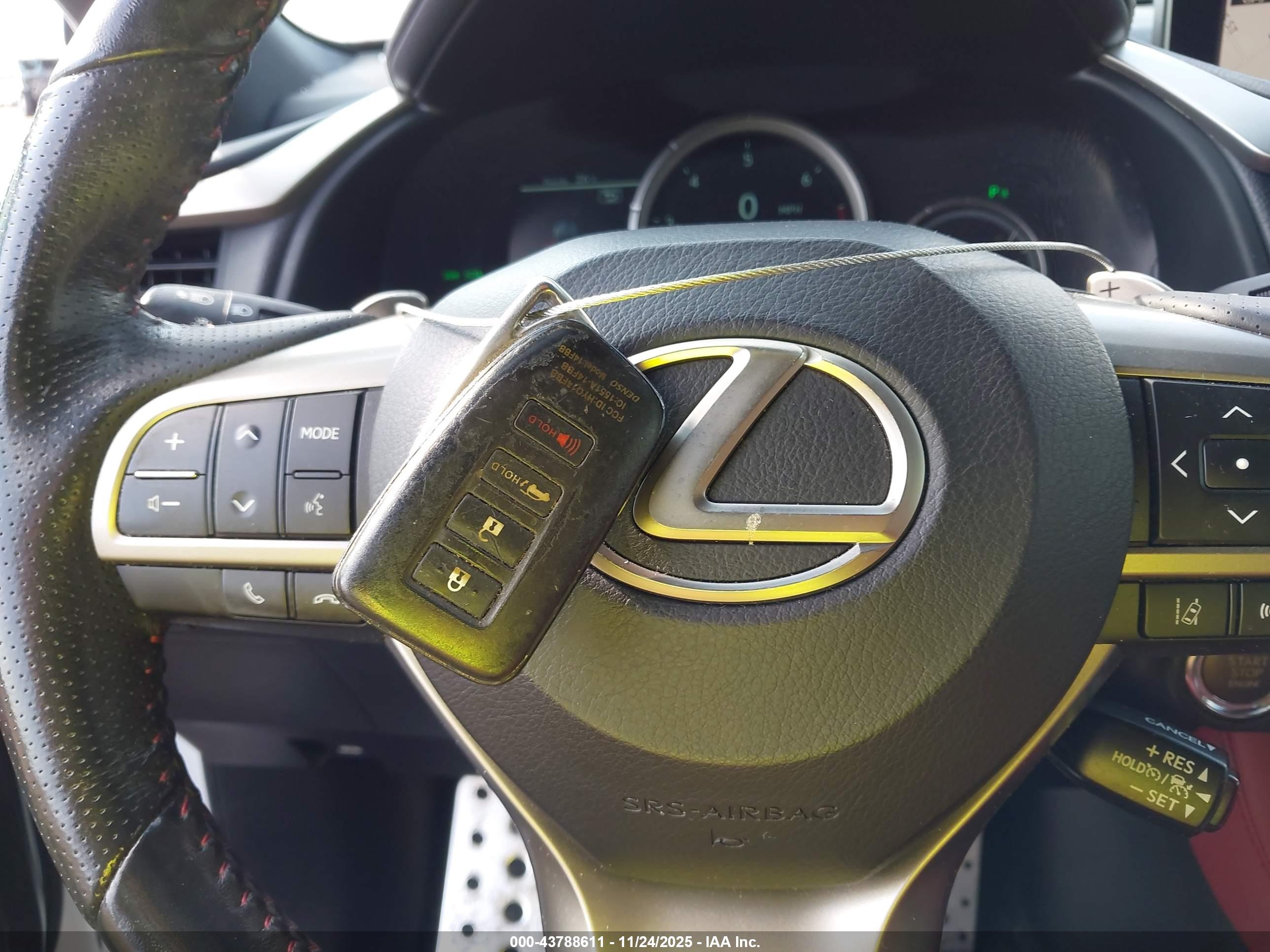LEXUS RX image 11