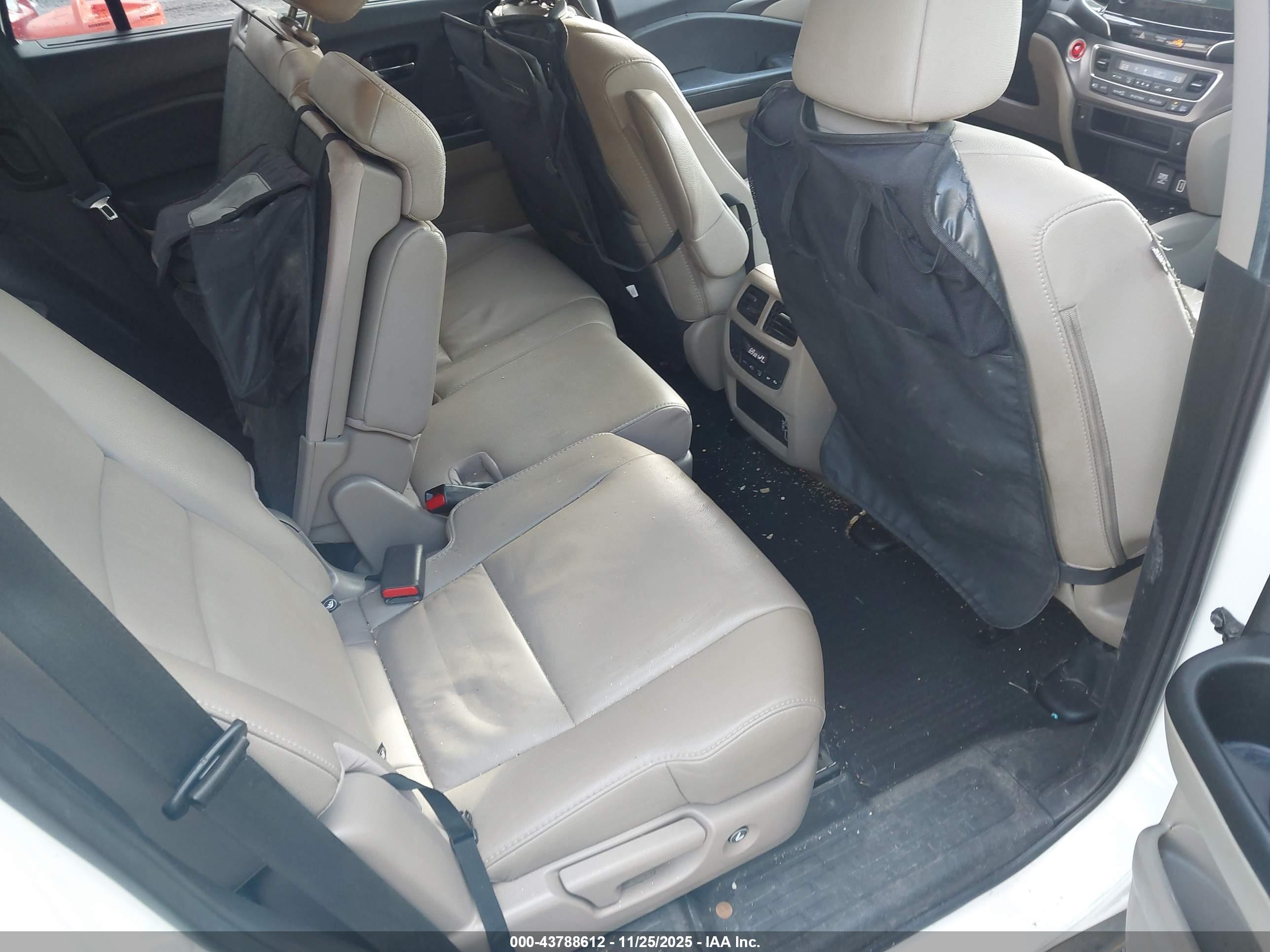 HONDA PILOT image 8