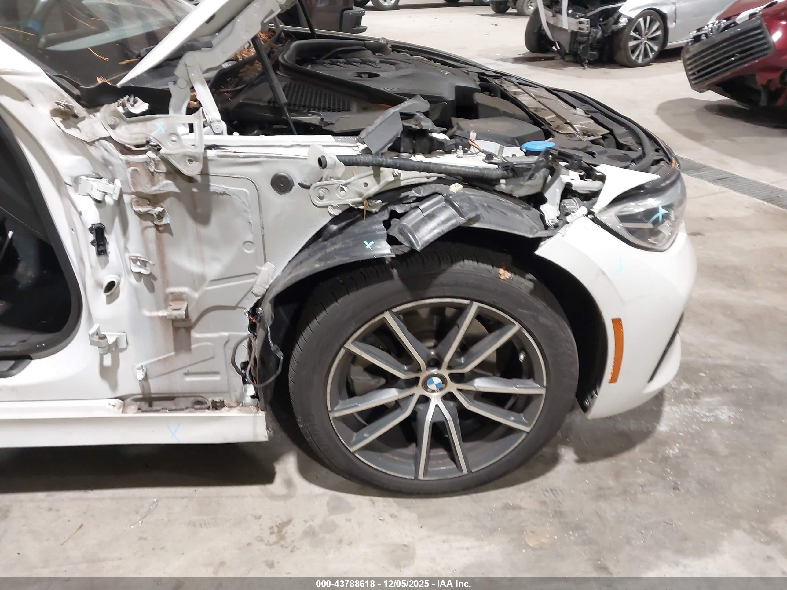 BMW 330I image 6