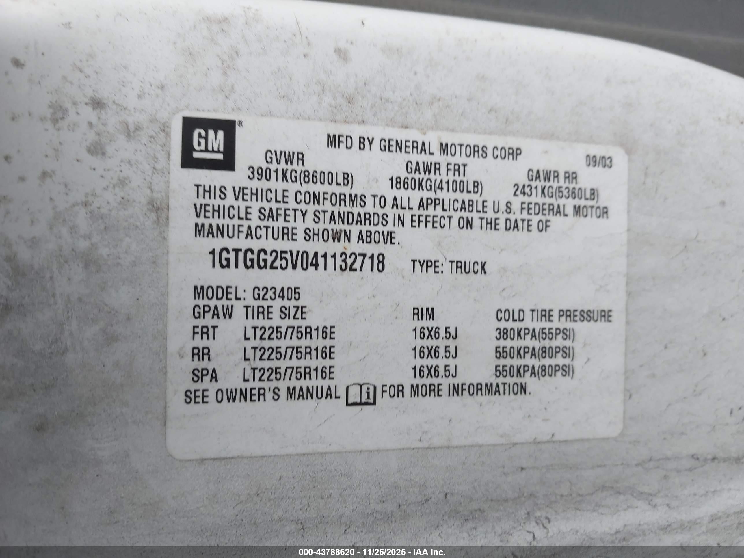 GMC SAVANA image 9