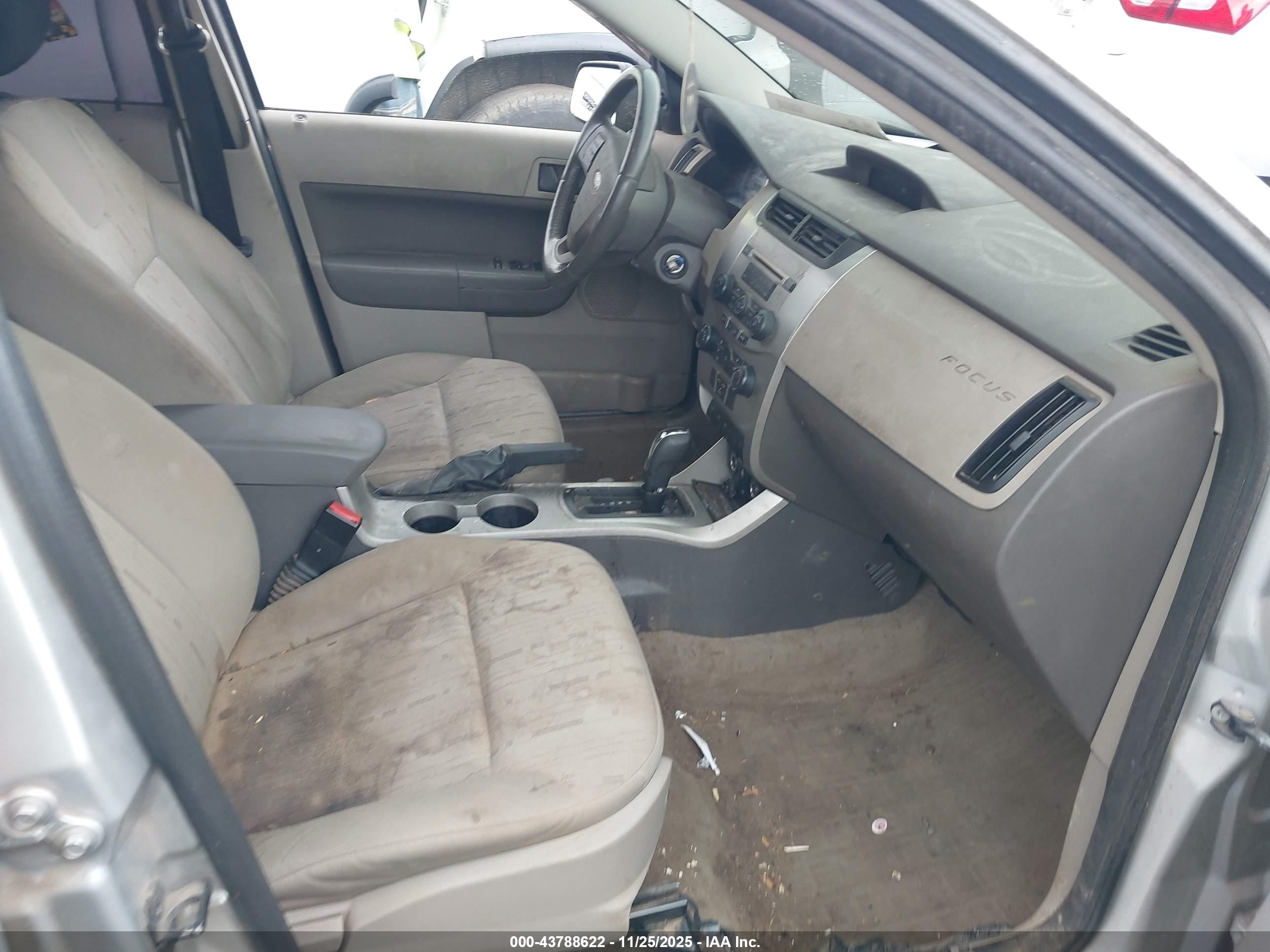 FORD FOCUS image 5