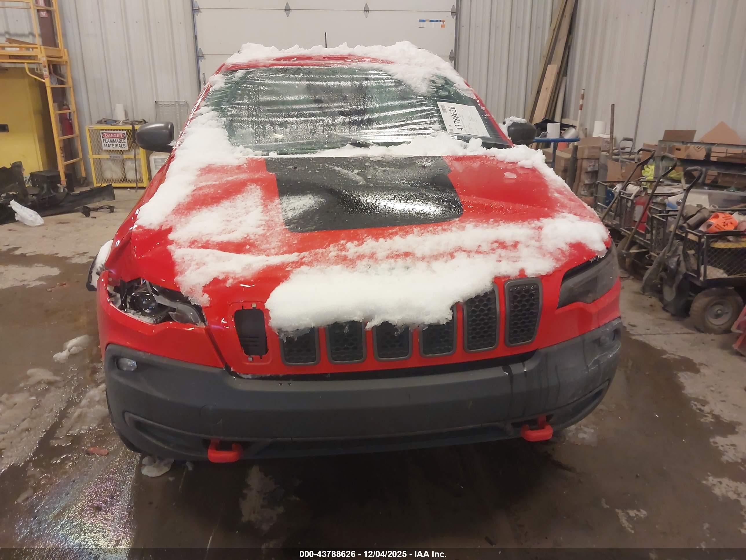 JEEP CHEROKEE image 6