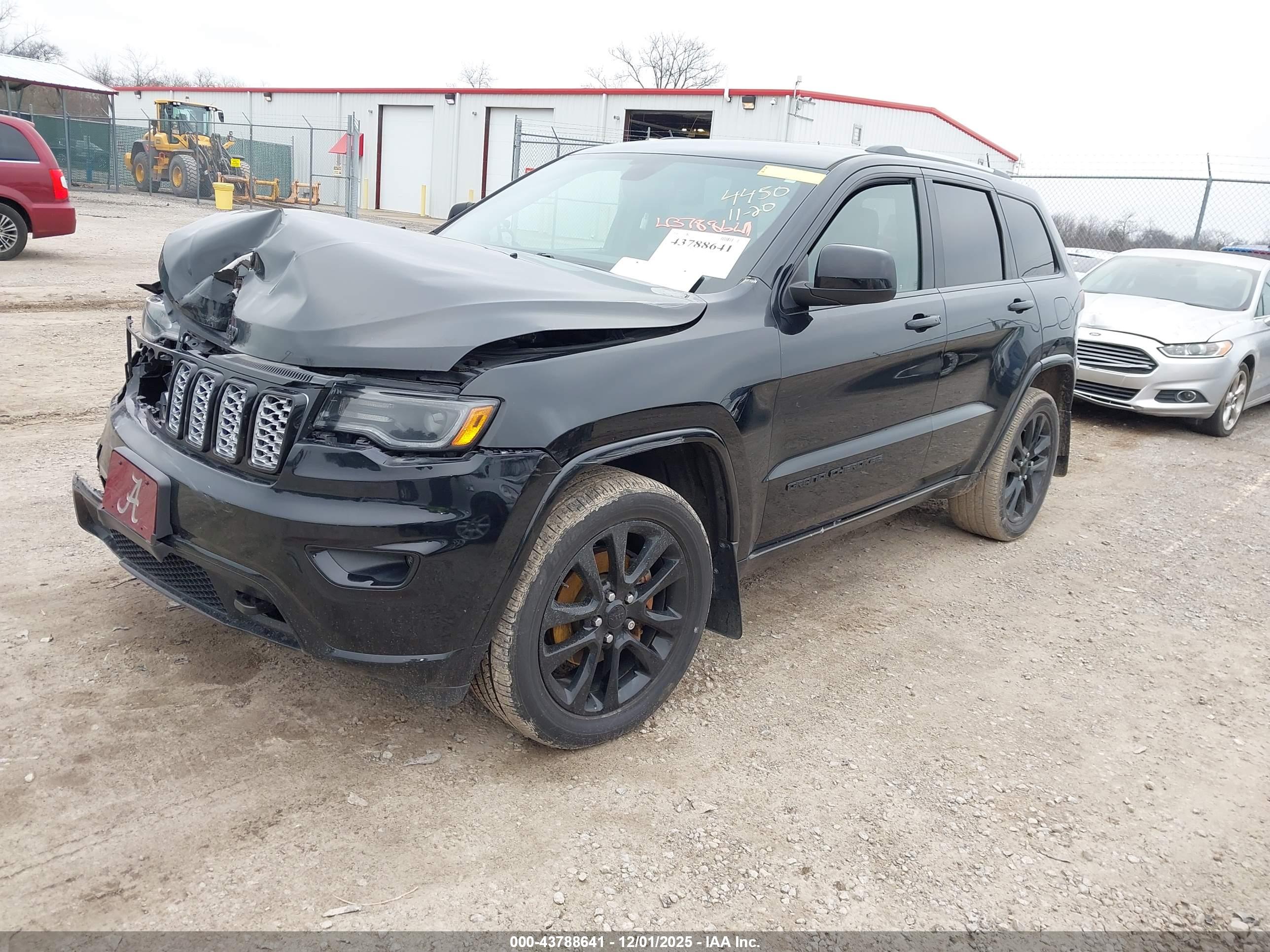 JEEP GRAND image 2