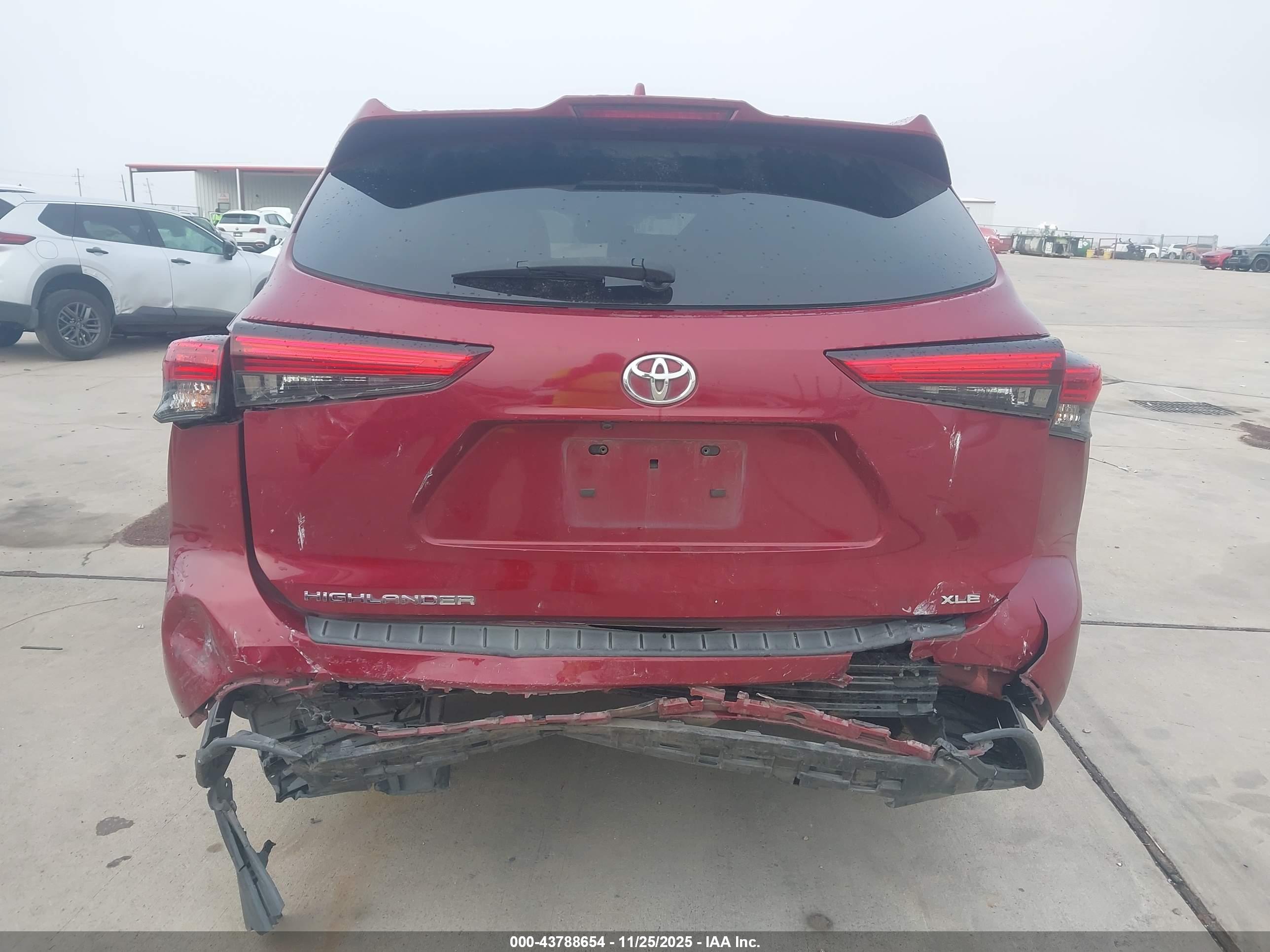 TOYOTA HIGHLANDER image 6