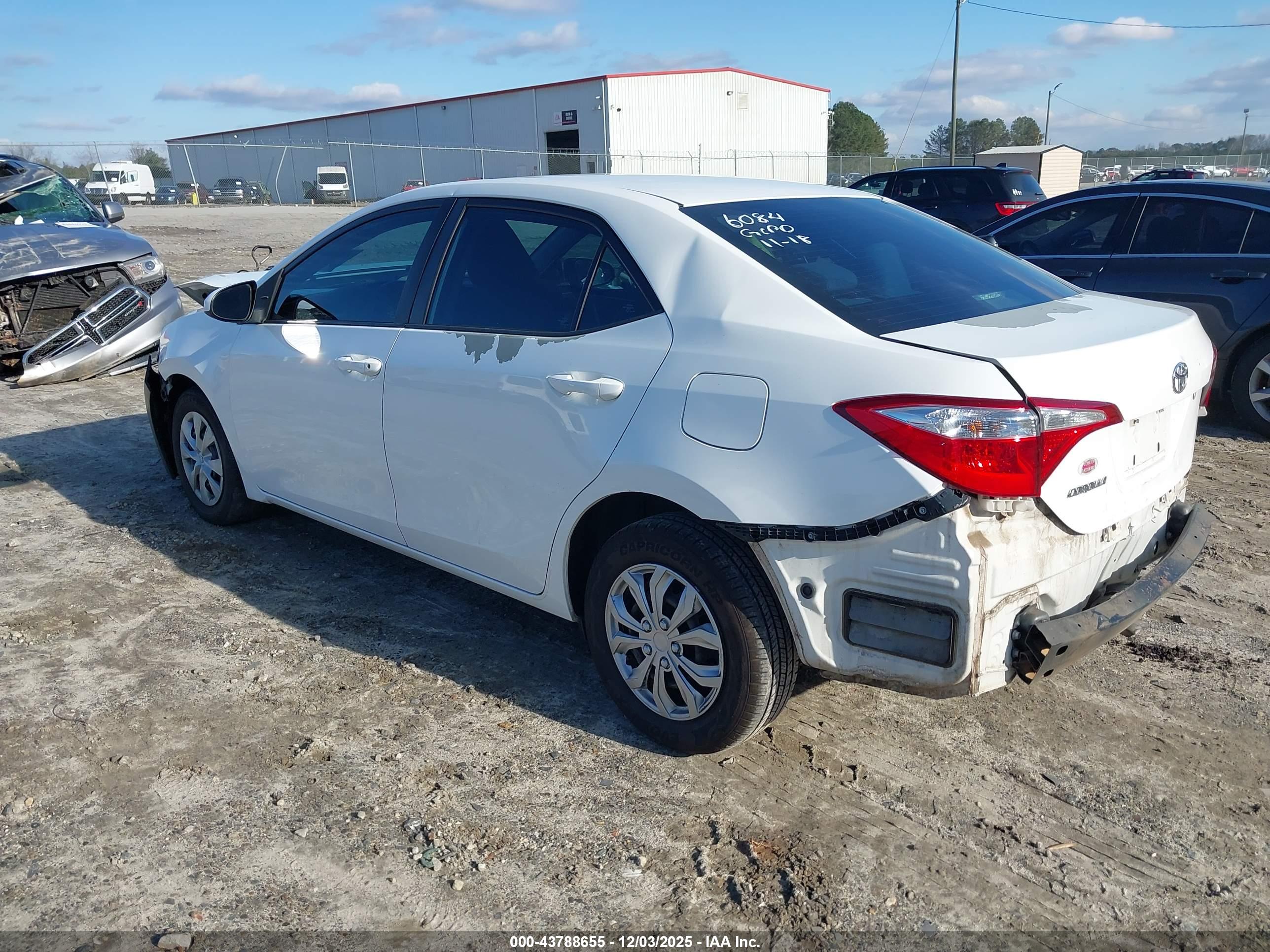TOYOTA COROLLA image 3