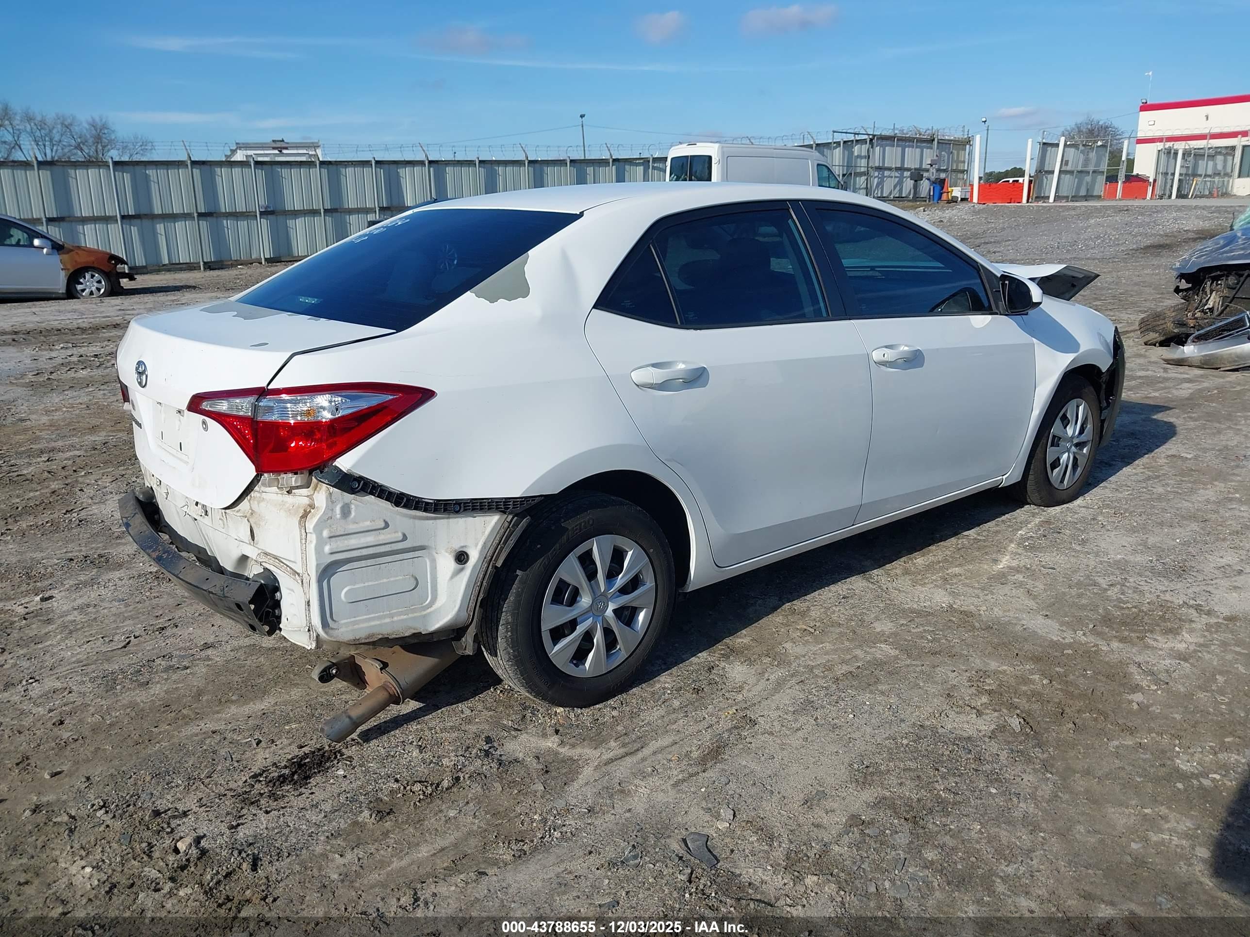 TOYOTA COROLLA image 4