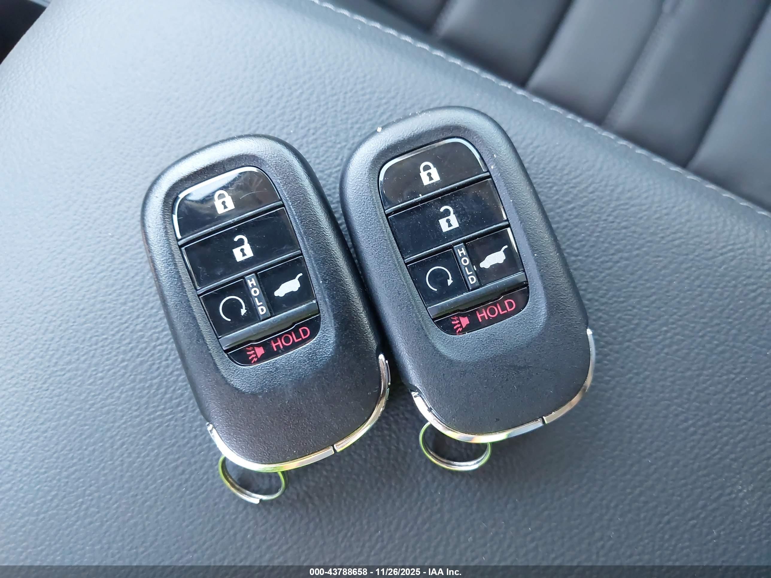 HONDA CR-V image 11