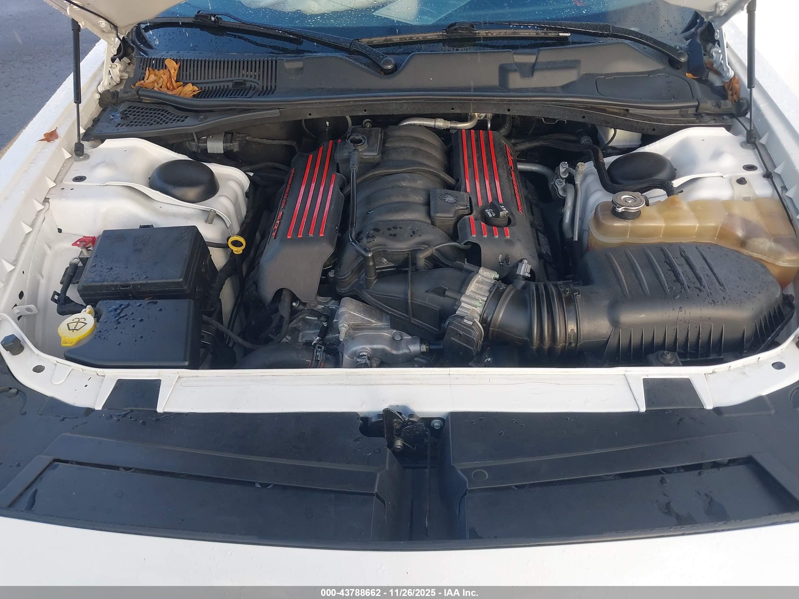 DODGE CHALLENGER image 10