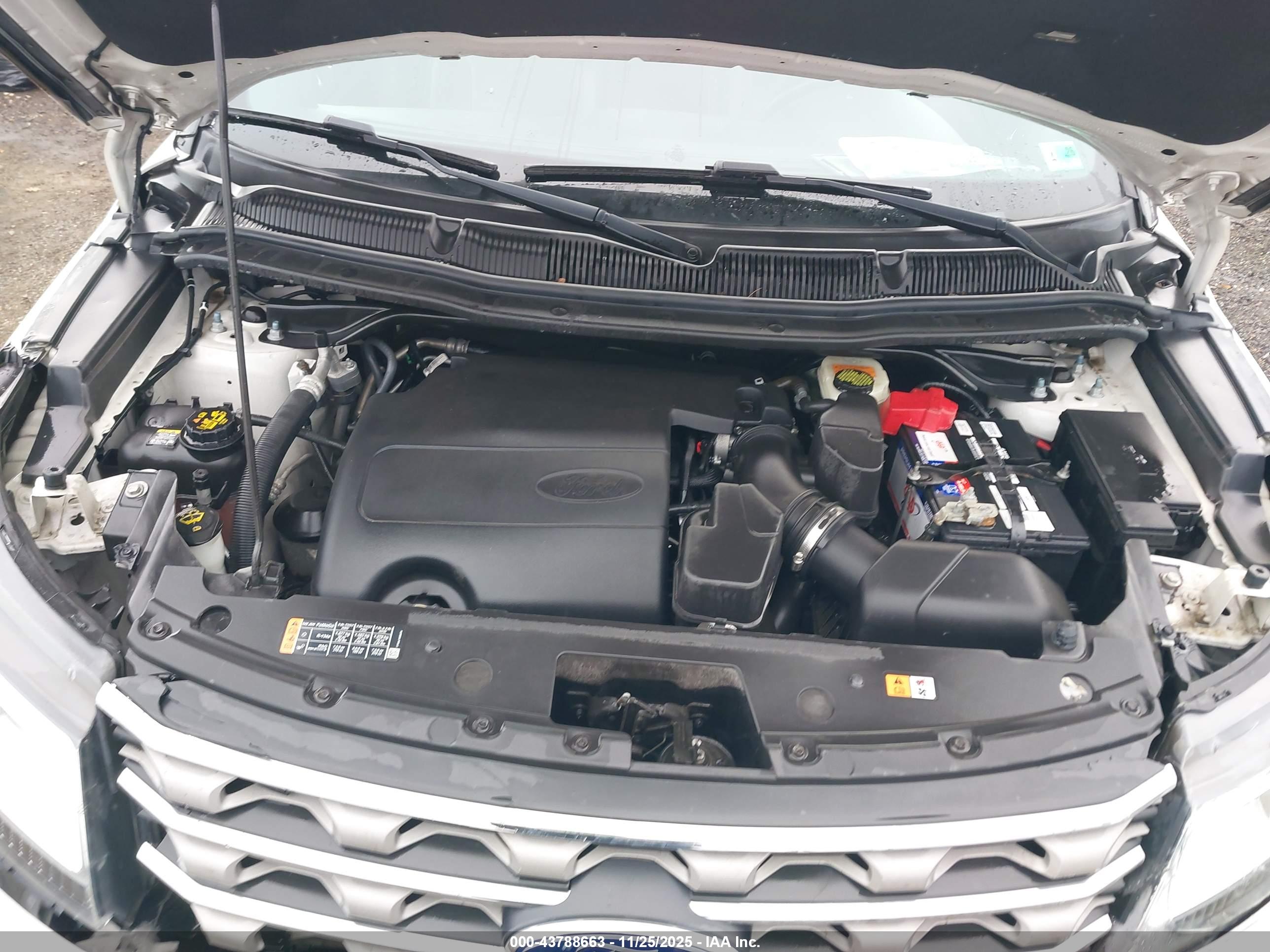 FORD EXPLORER image 10