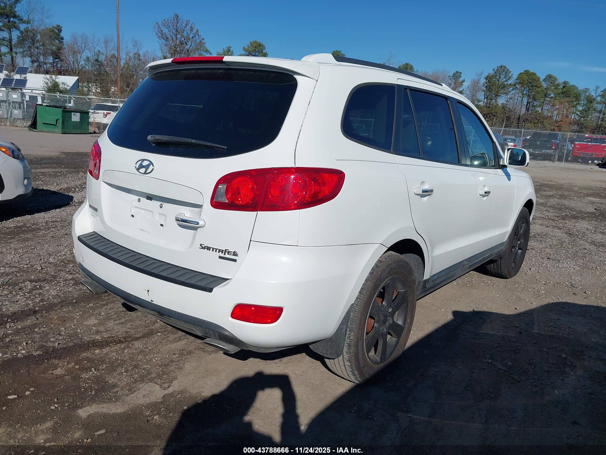 HYUNDAI SANTA image 4
