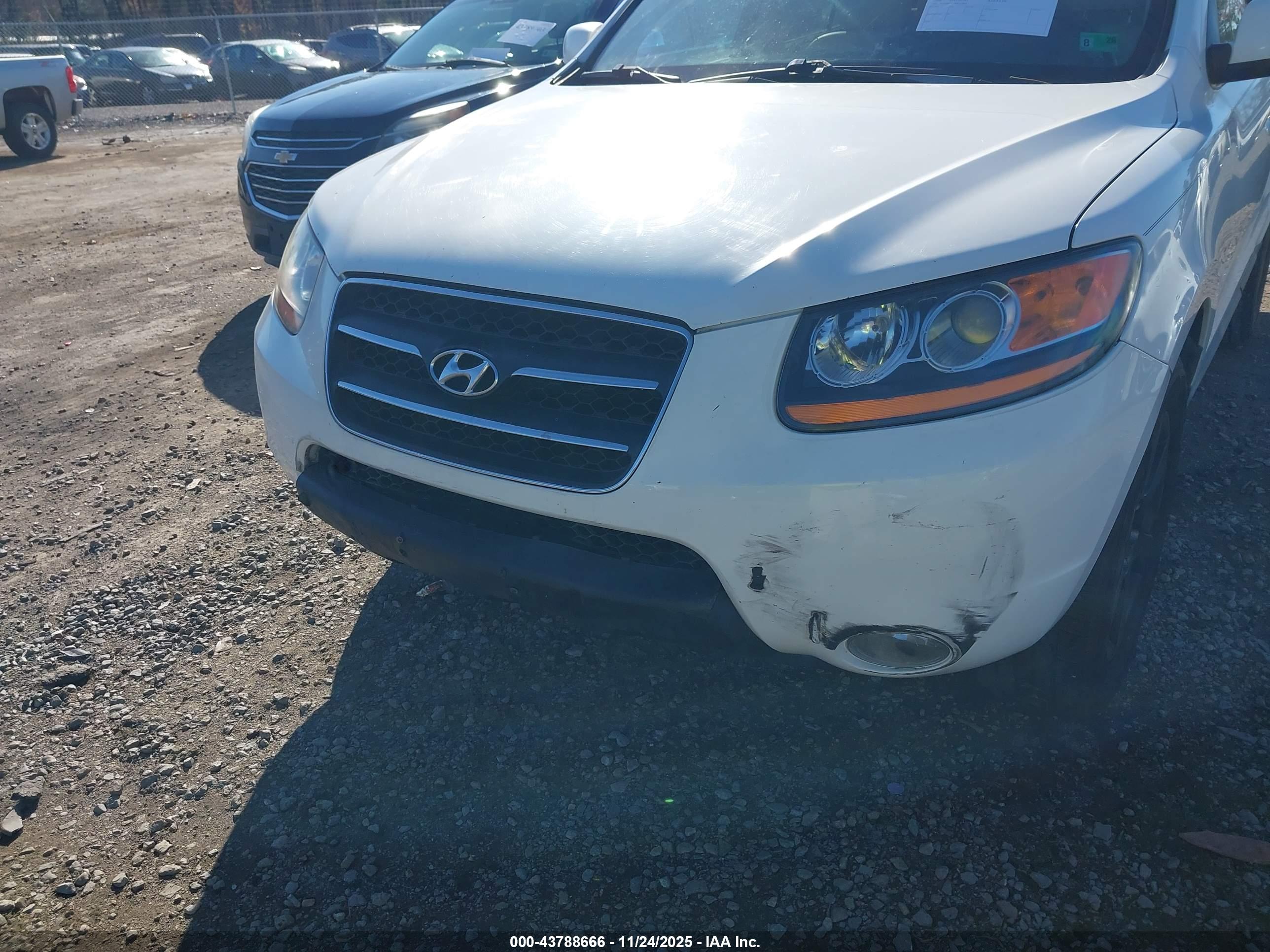 HYUNDAI SANTA image 6