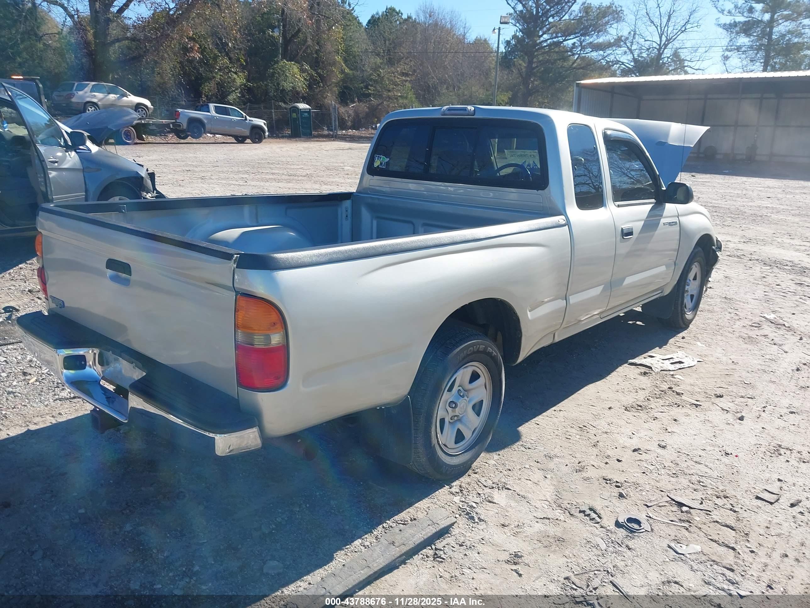 TOYOTA TACOMA image 4