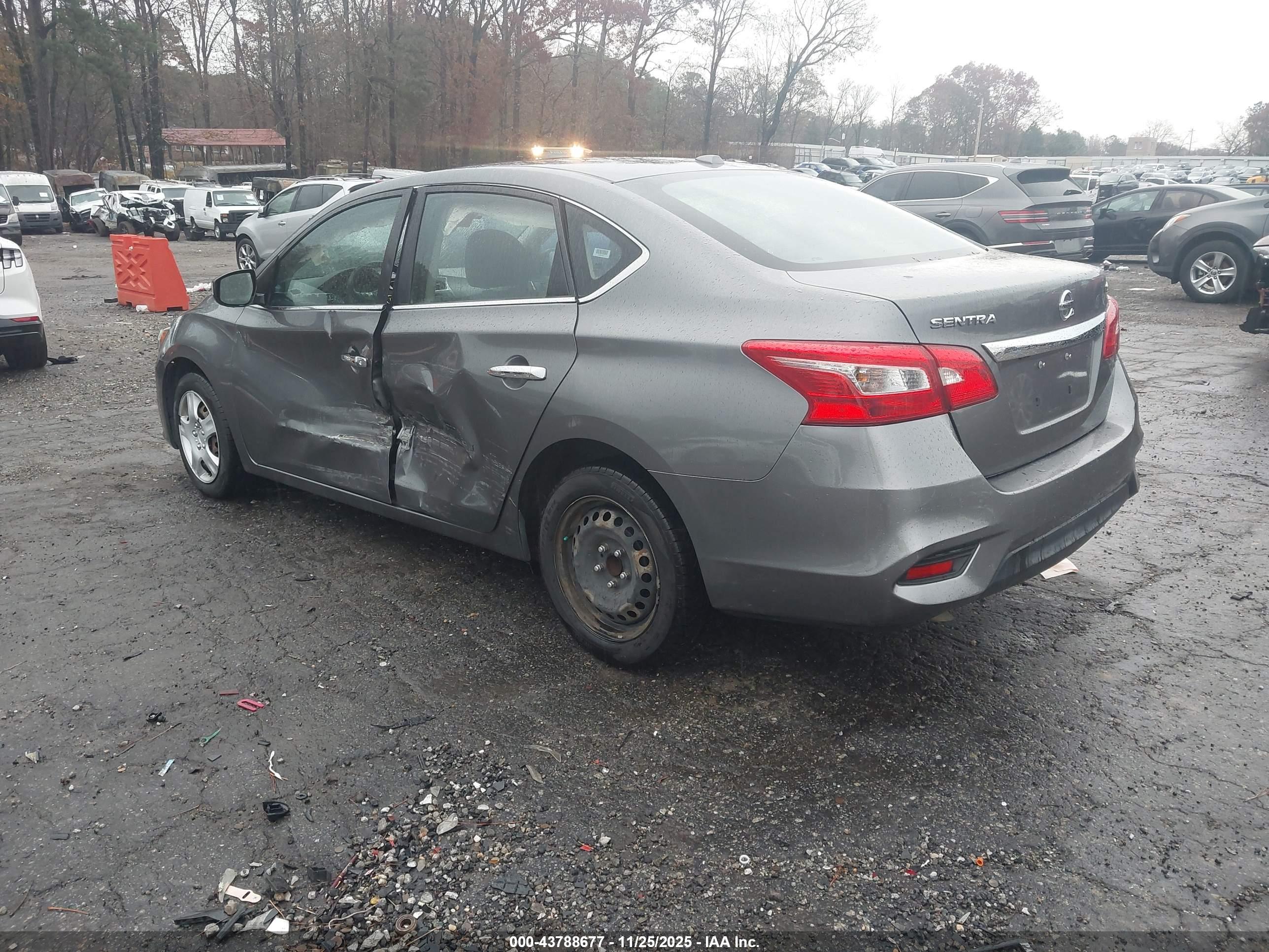 NISSAN SENTRA image 3