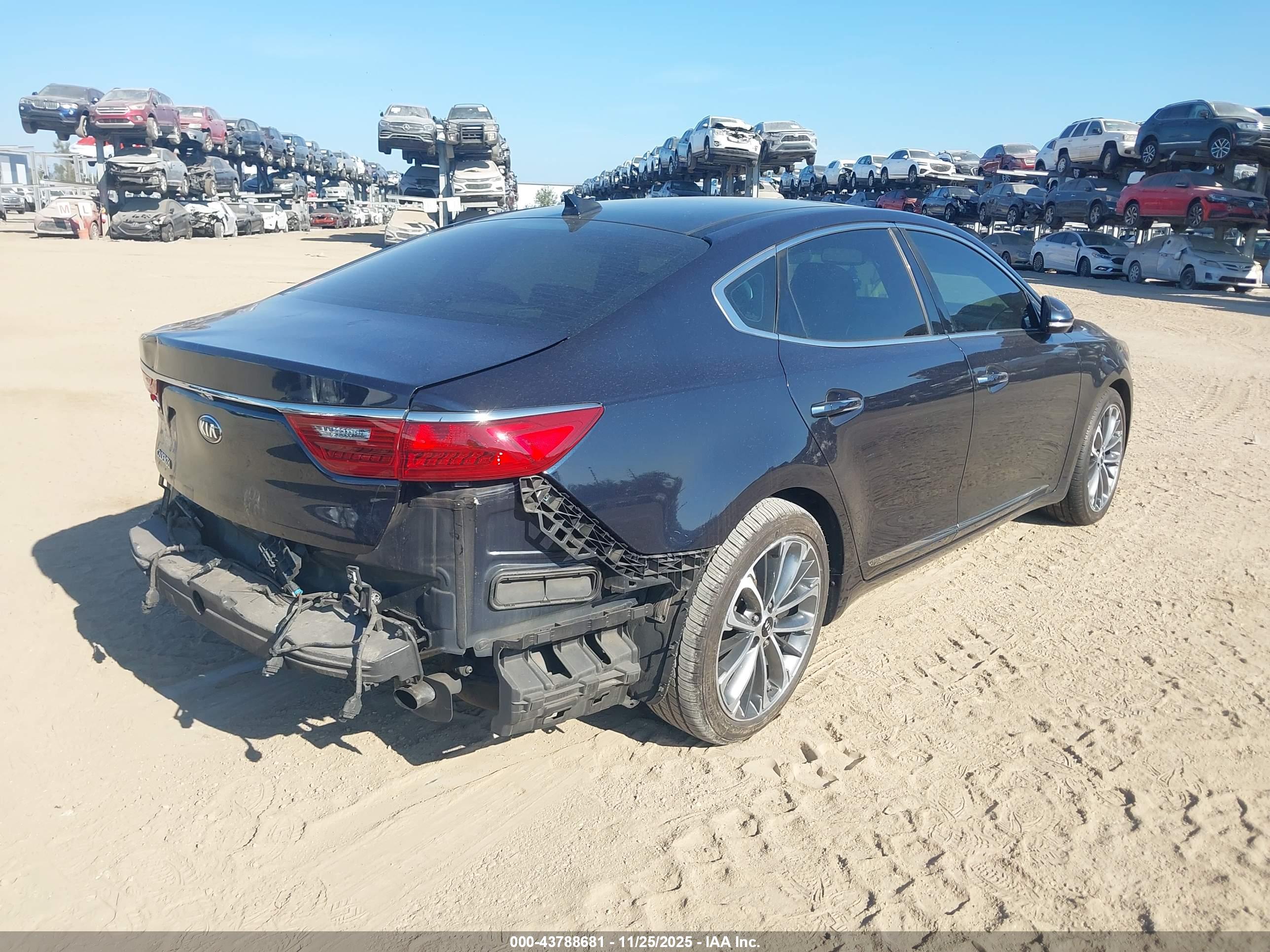 KIA CADENZA image 4