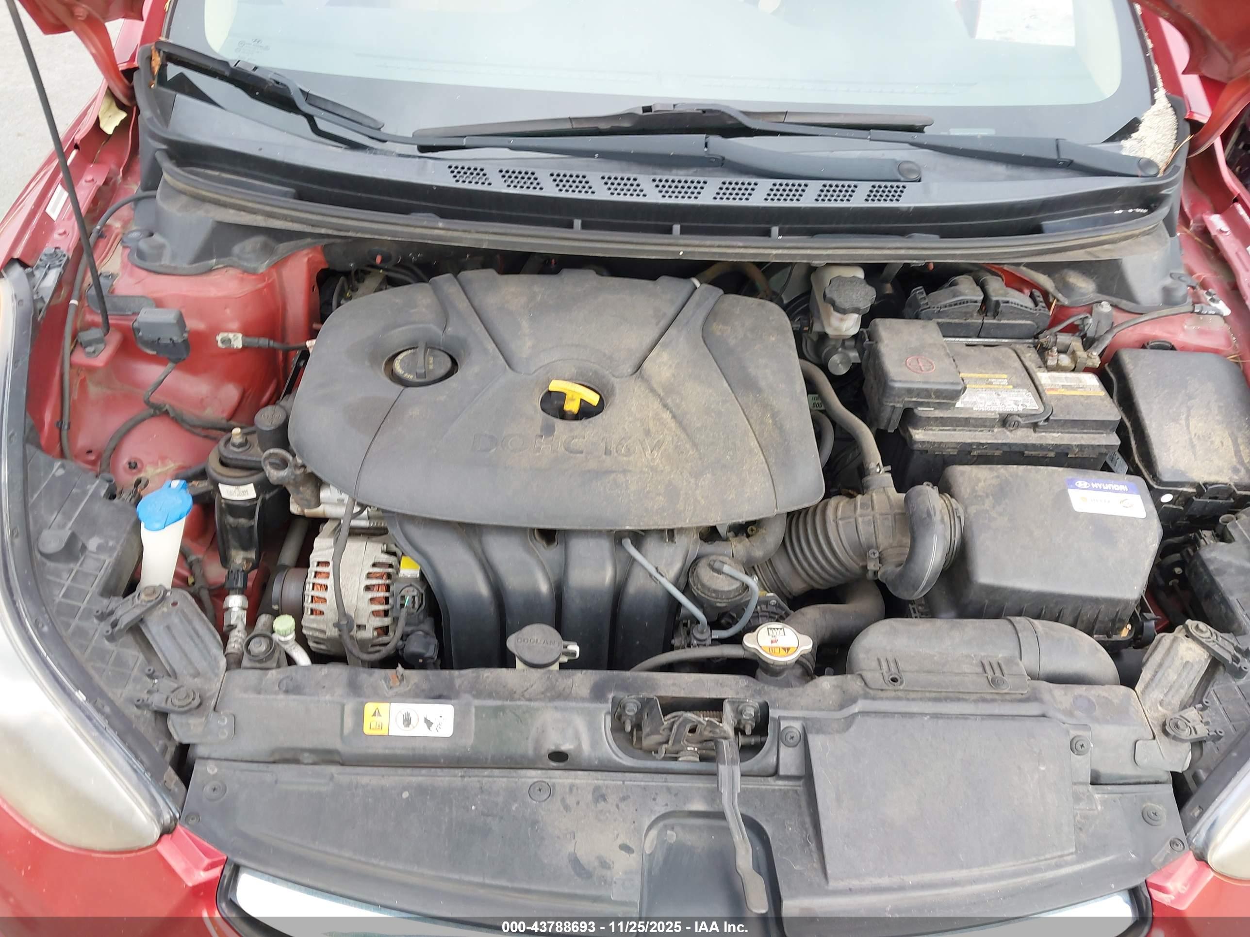 HYUNDAI ELANTRA image 10