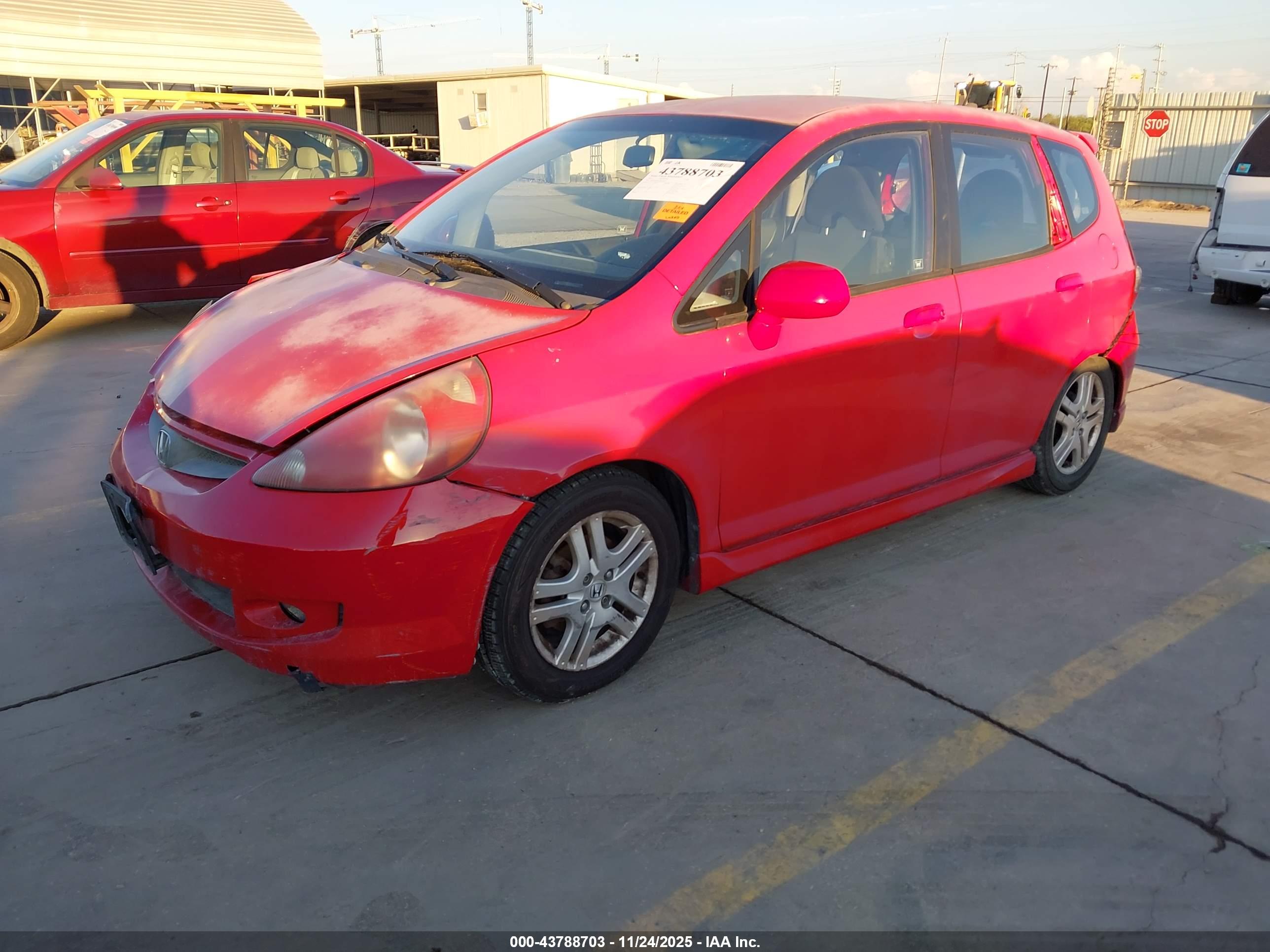 HONDA FIT image 2