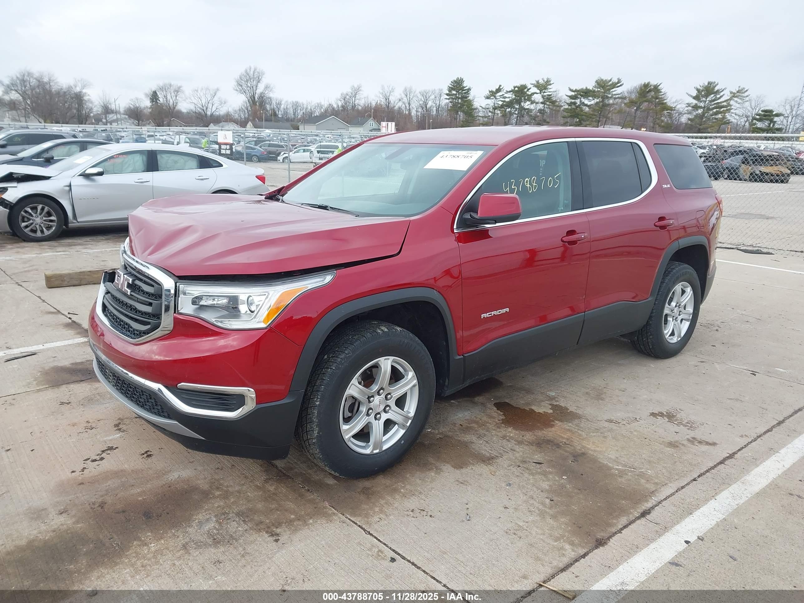 GMC ACADIA image 2