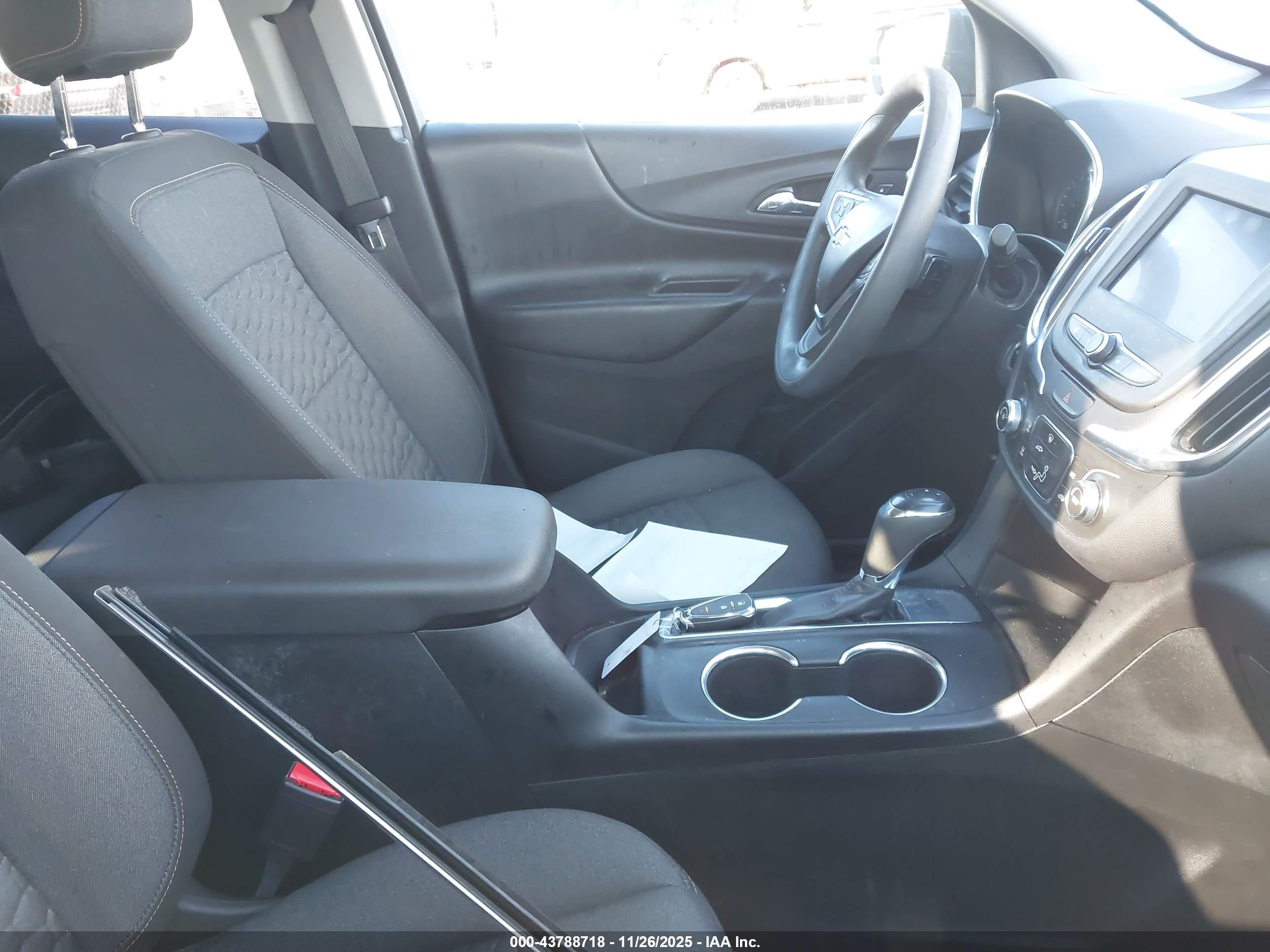 CHEVROLET EQUINOX image 5