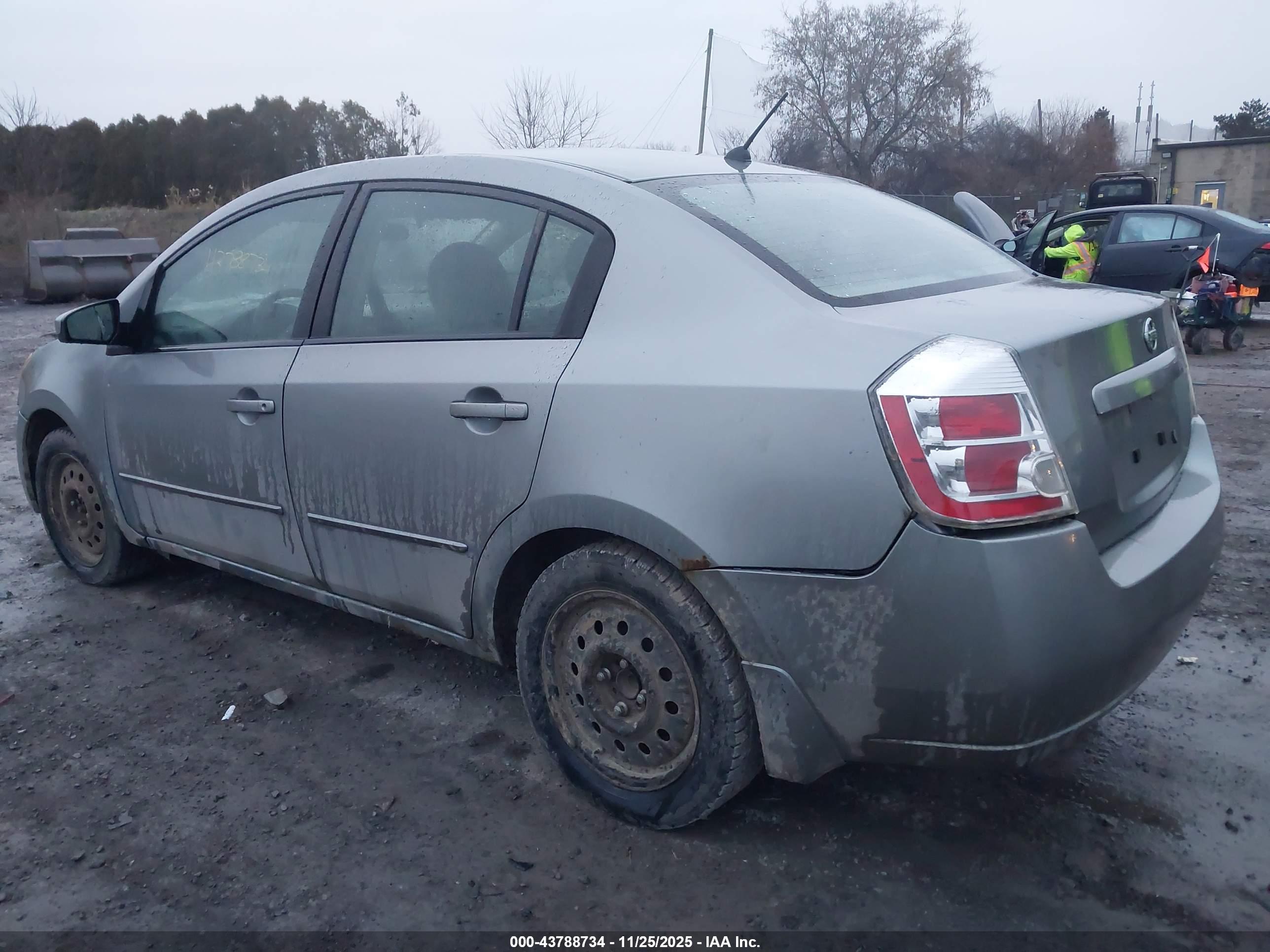 NISSAN SENTRA image 3