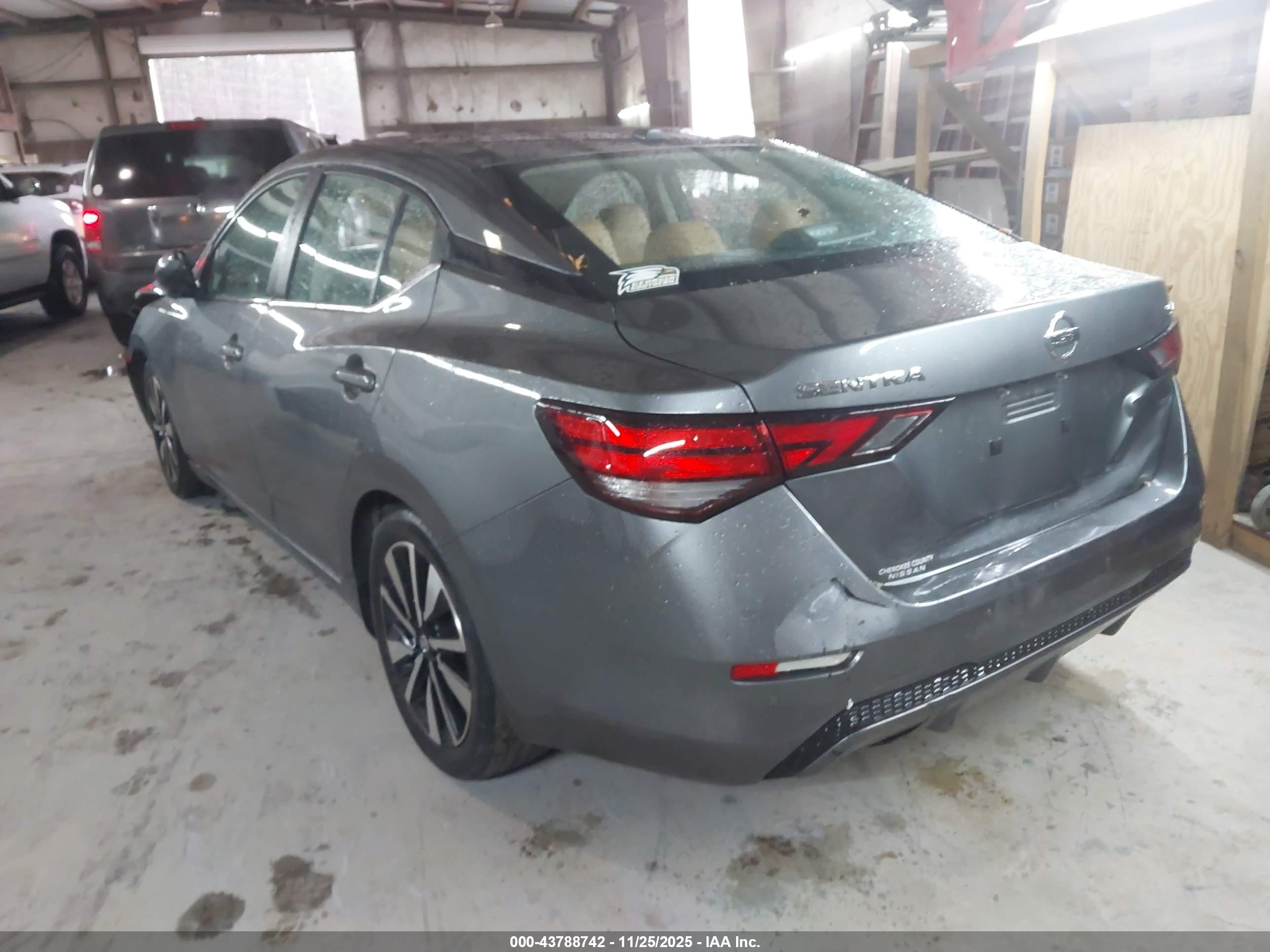 NISSAN SENTRA image 3