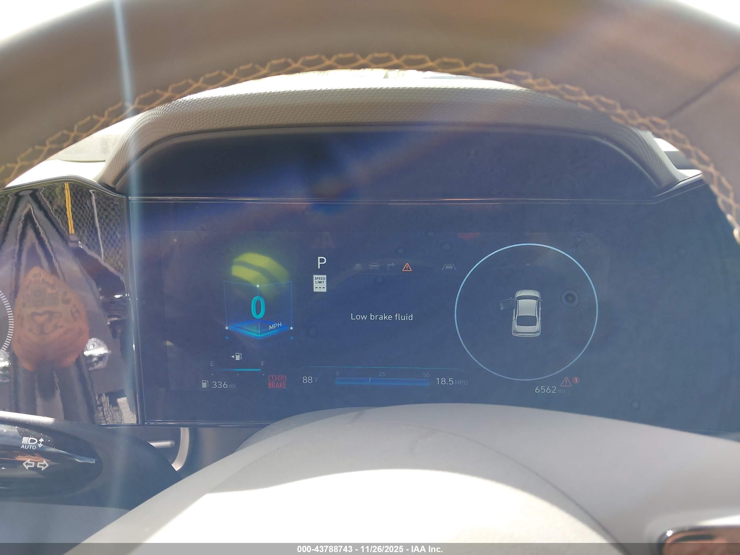HYUNDAI ELANTRA image 7