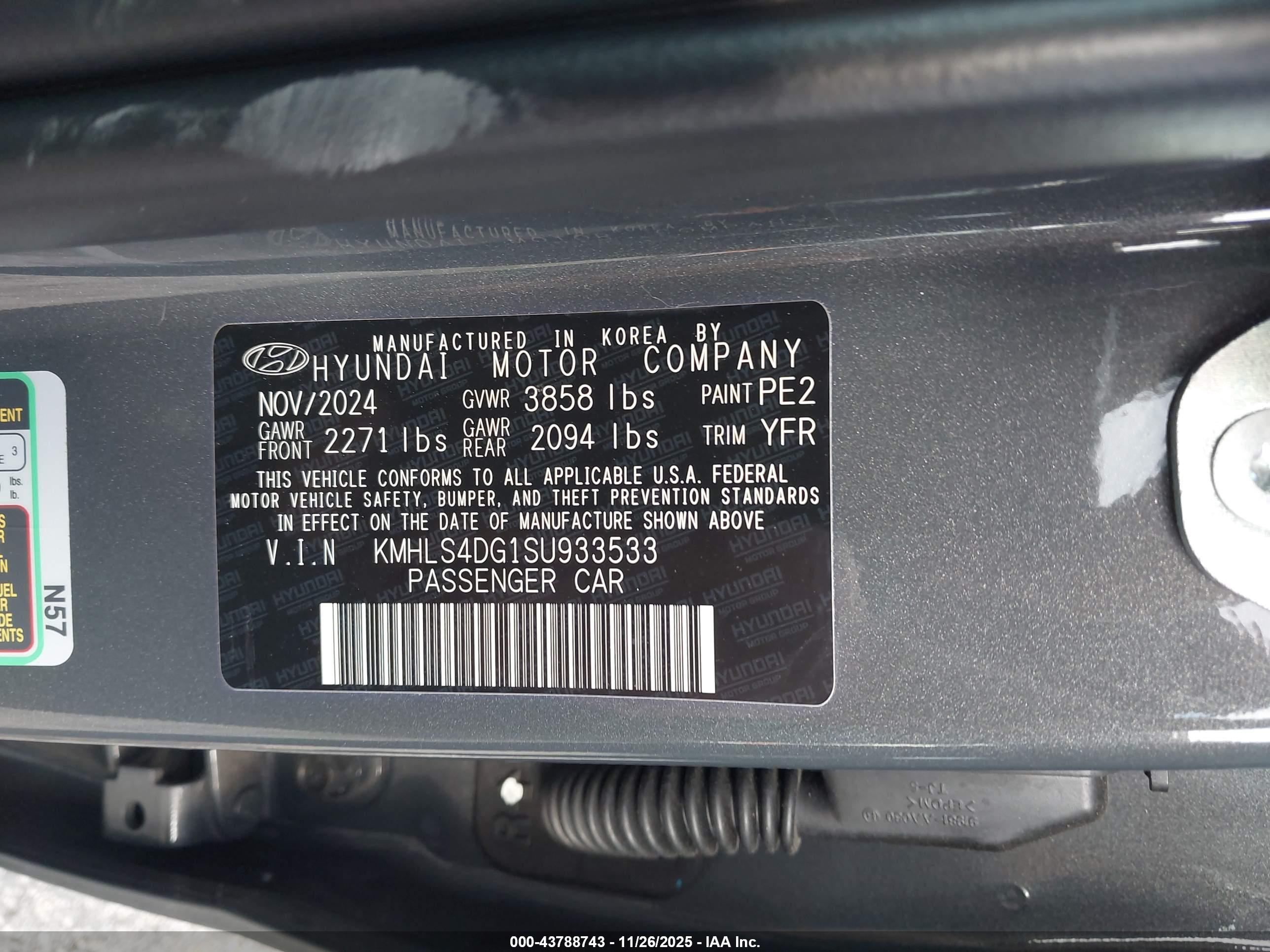 HYUNDAI ELANTRA image 9