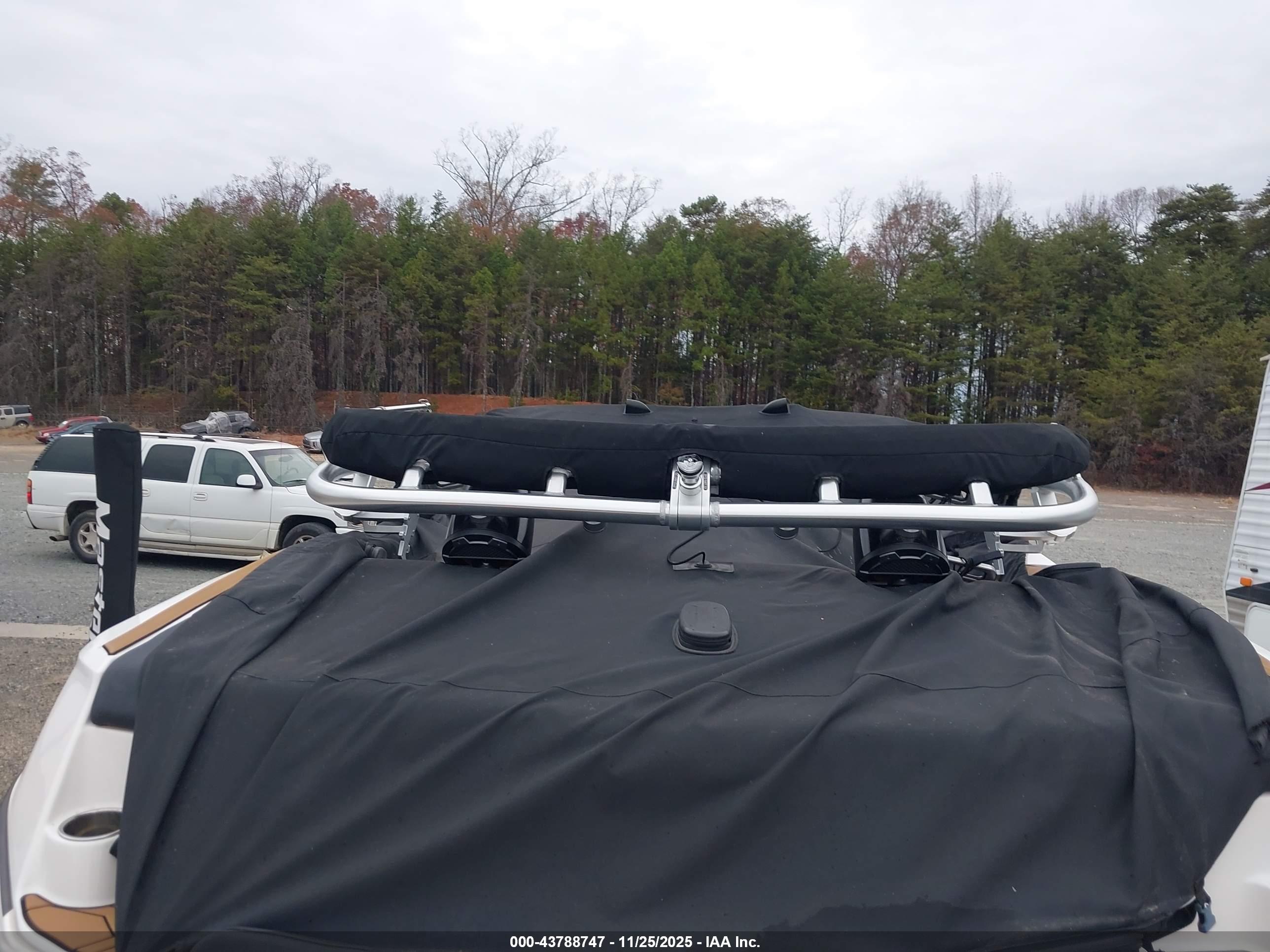 MASTERCRAFT BOAT image 5