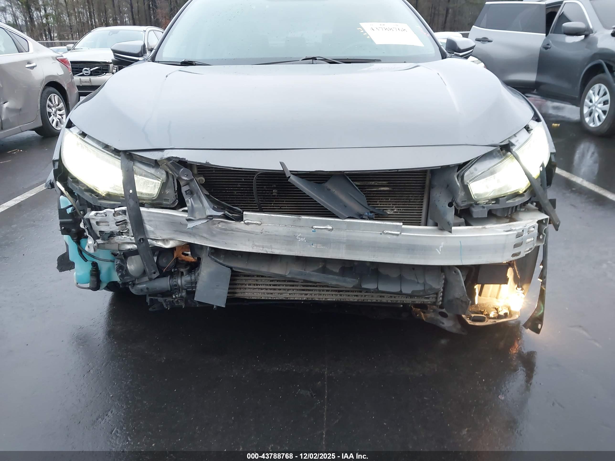 HONDA CIVIC image 6