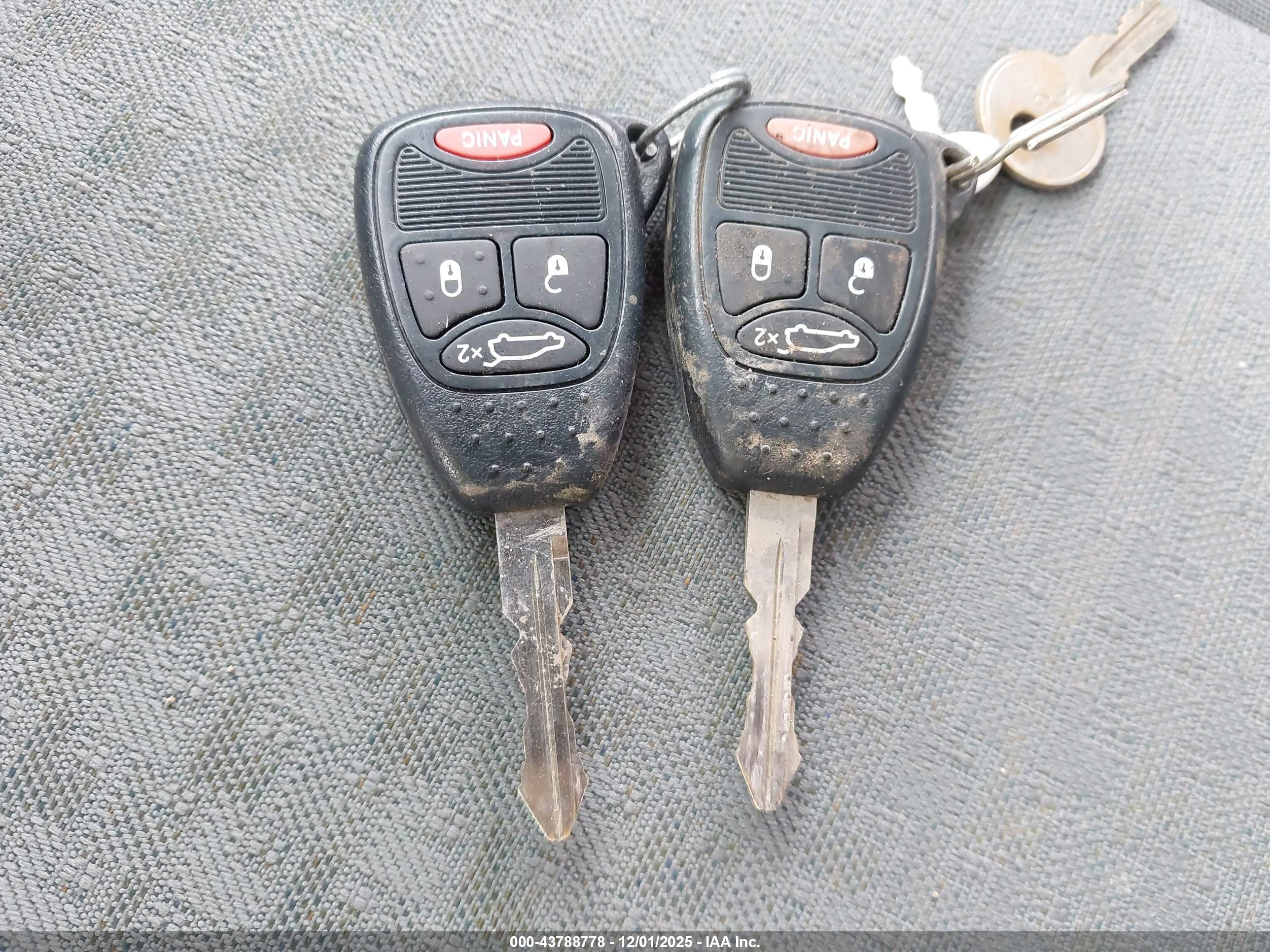 JEEP LIBERTY image 11