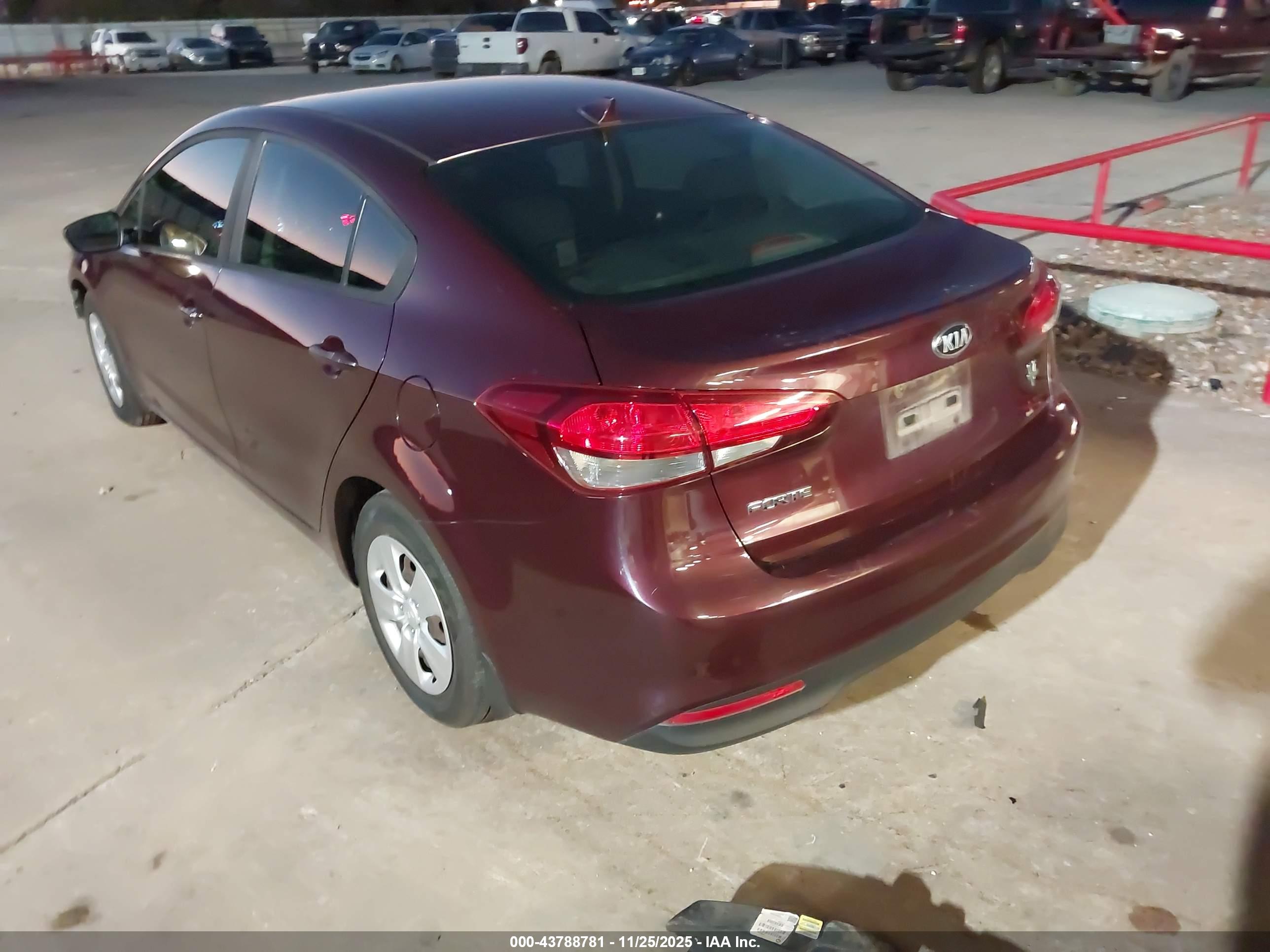 KIA FORTE image 3
