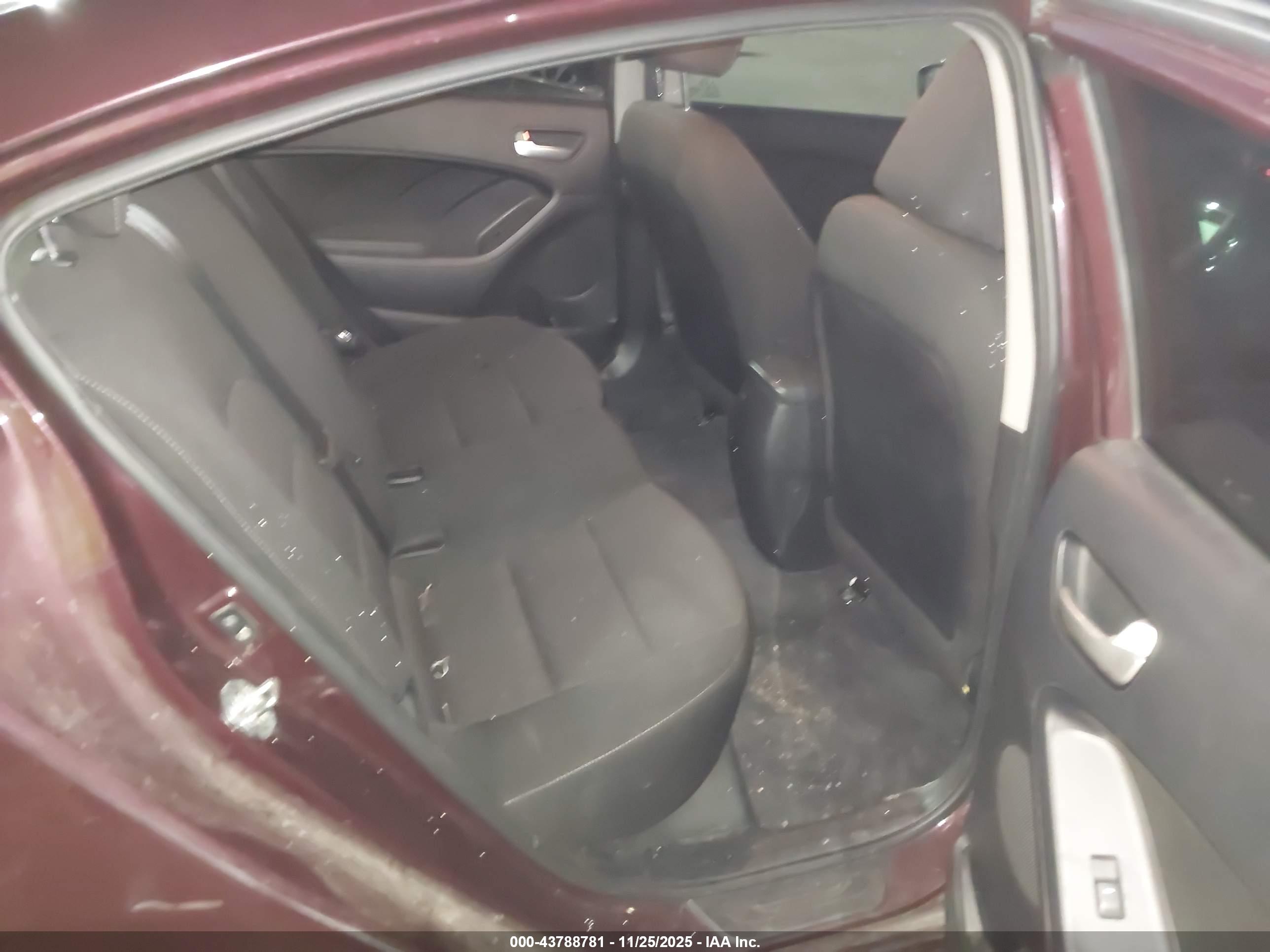 KIA FORTE image 8
