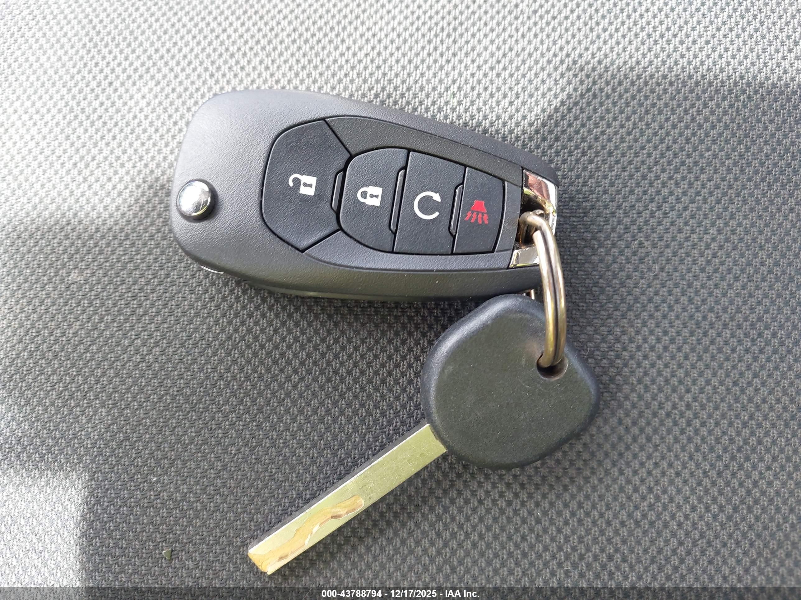 CHEVROLET TRAX image 11