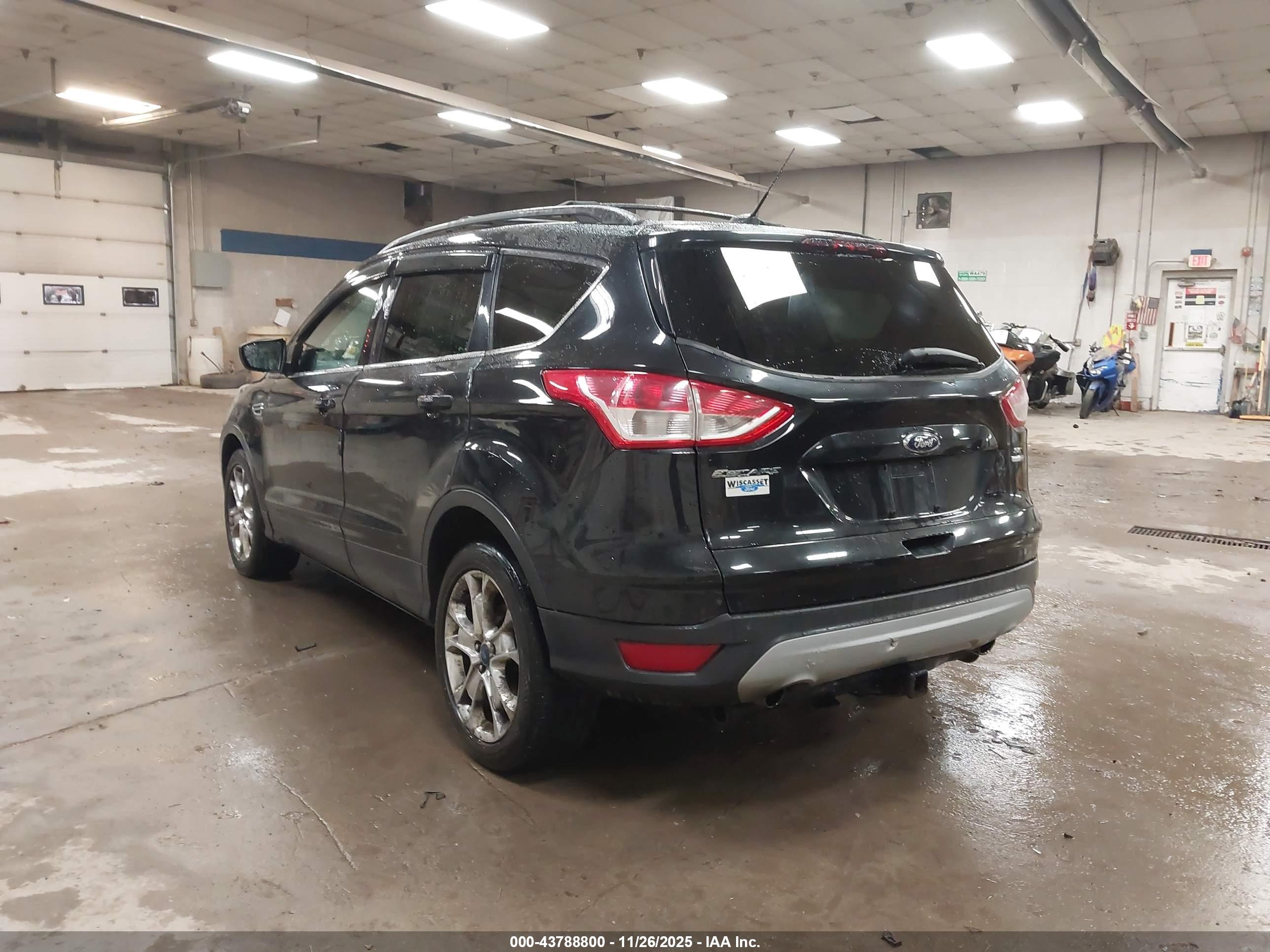 FORD ESCAPE image 3