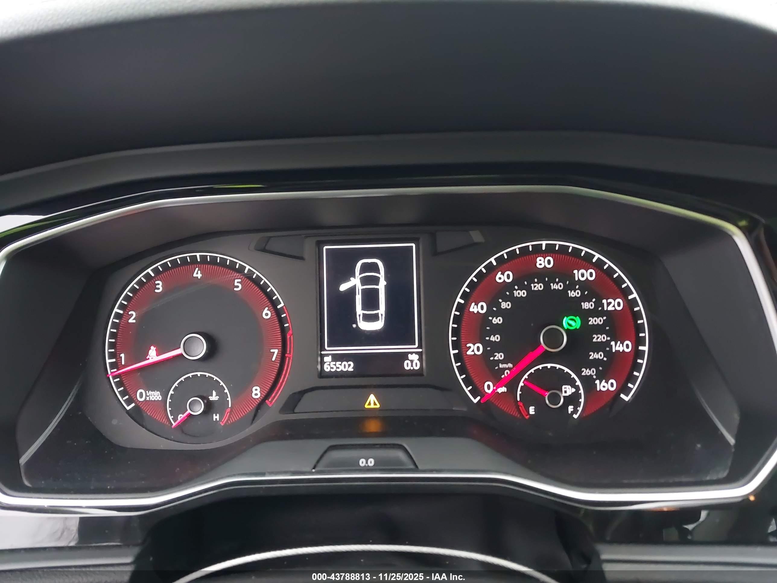 VOLKSWAGEN JETTA image 7