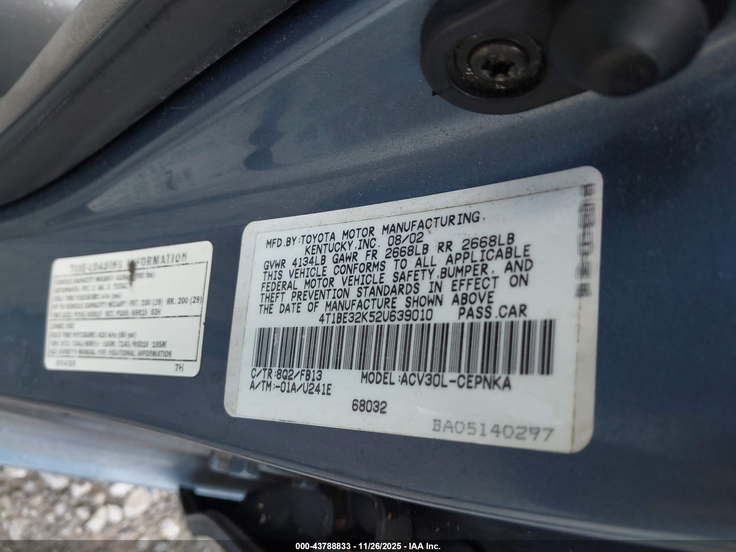 TOYOTA CAMRY image 9
