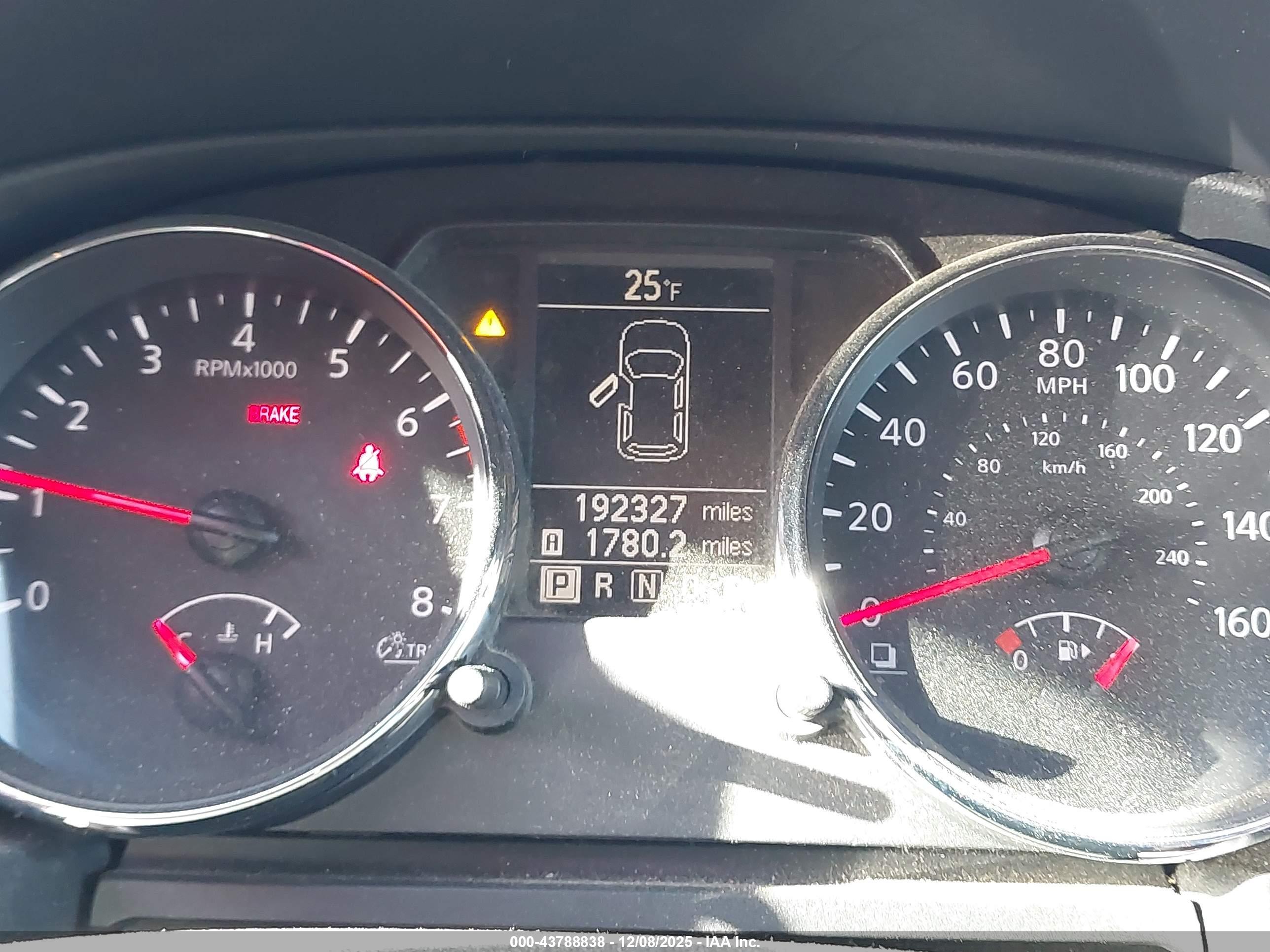NISSAN ROGUE image 7