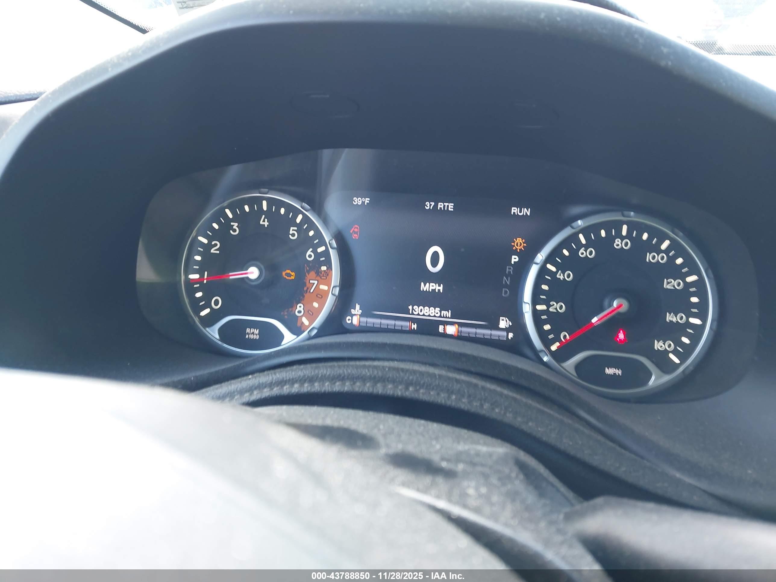 JEEP RENEGADE image 7