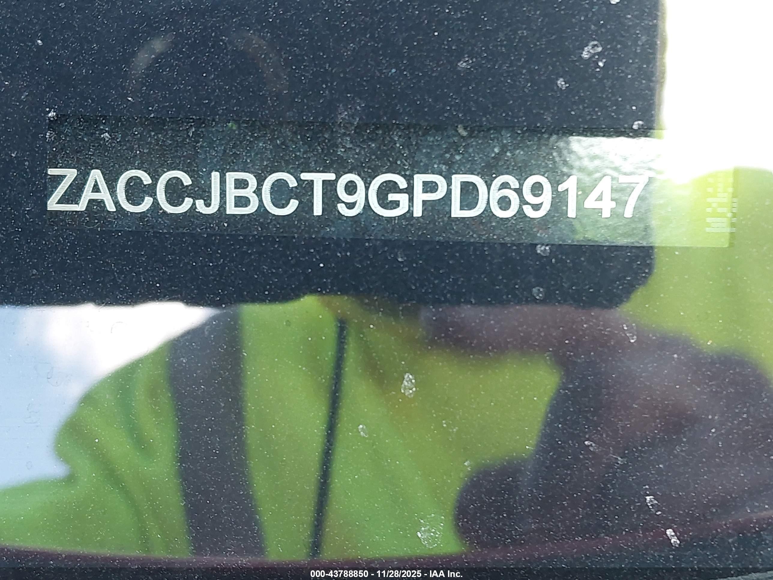JEEP RENEGADE image 9