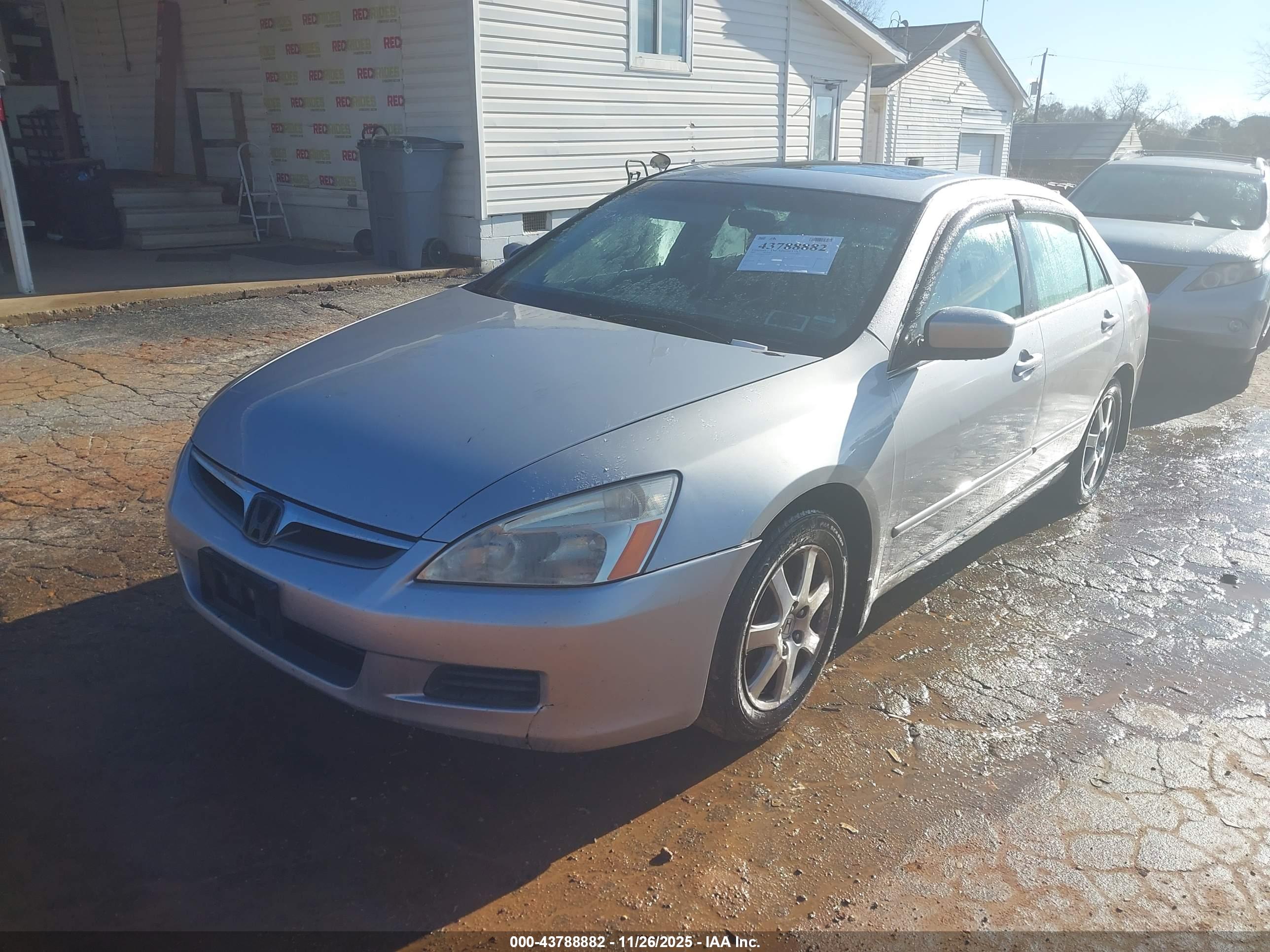 HONDA ACCORD image 2