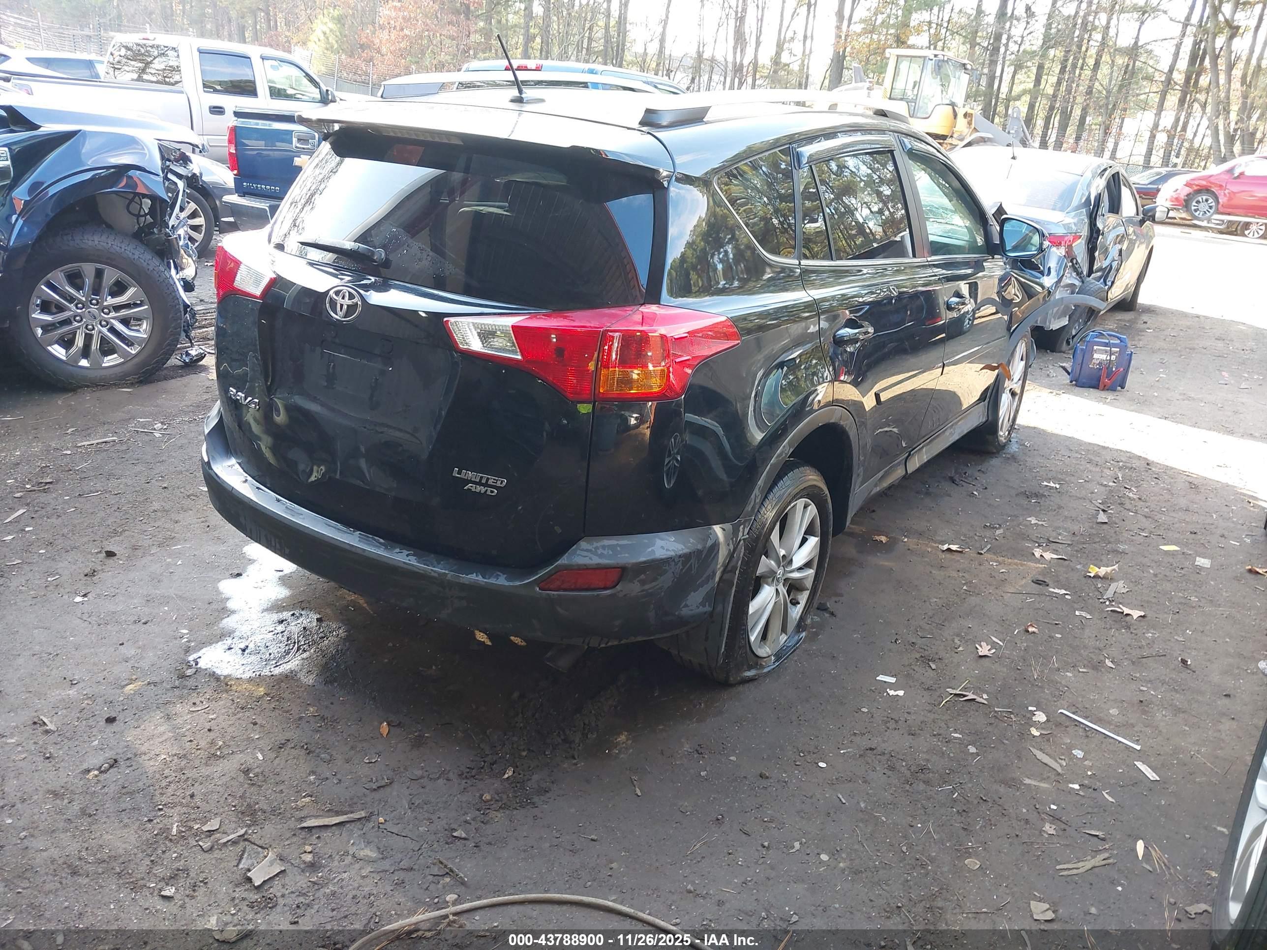 TOYOTA RAV4 image 4