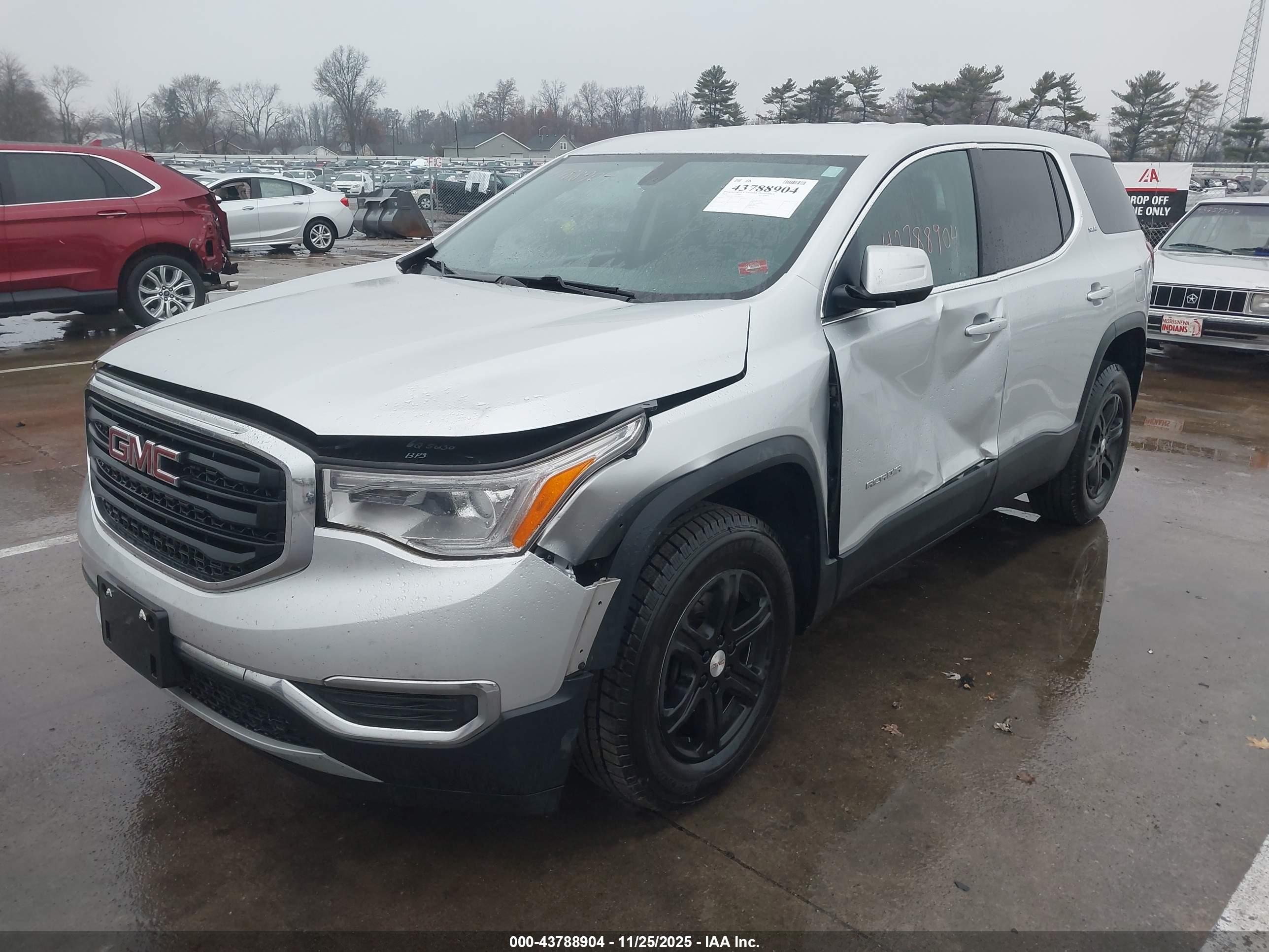 GMC ACADIA image 6