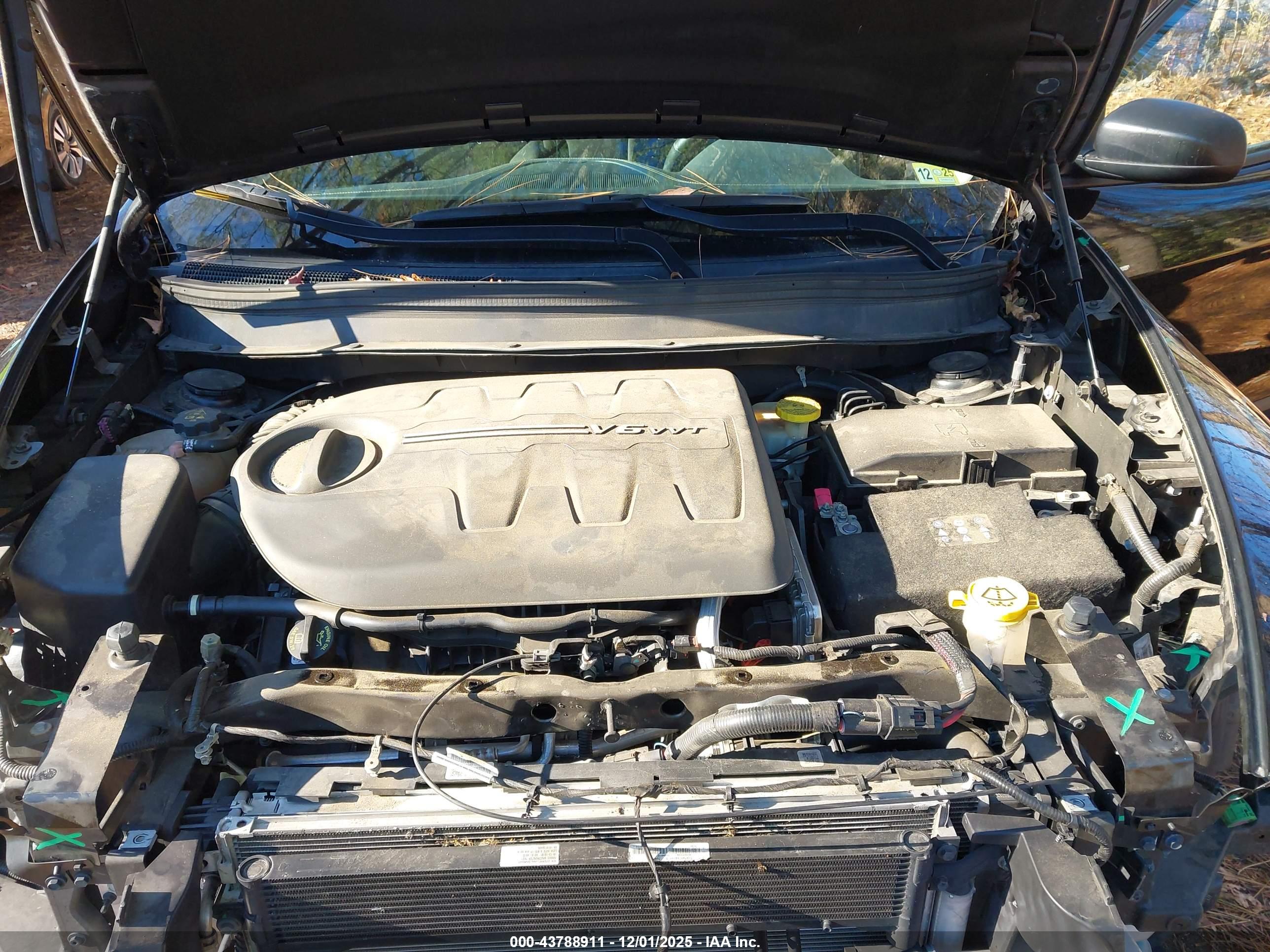 JEEP CHEROKEE image 10