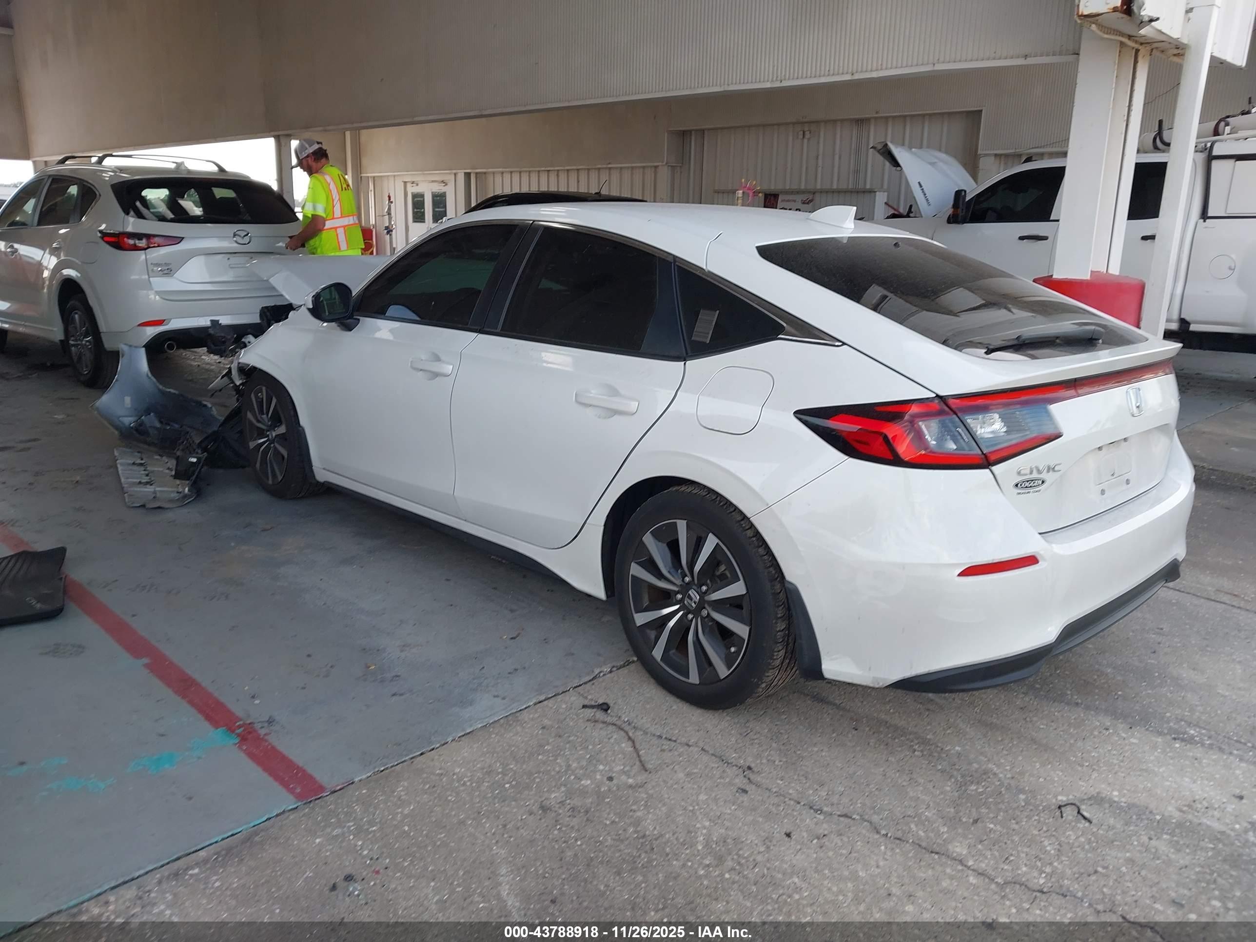 HONDA CIVIC image 3