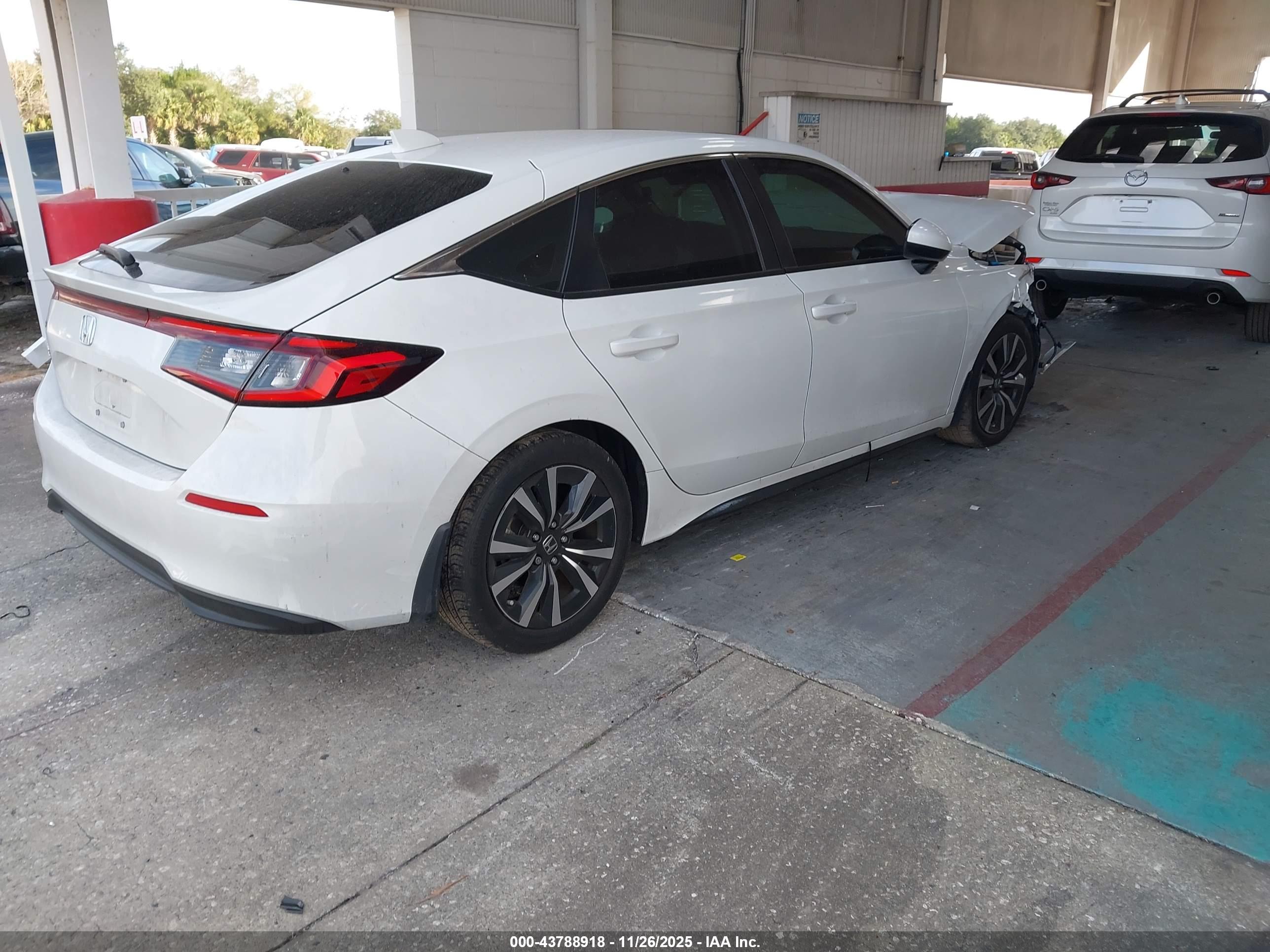HONDA CIVIC image 4
