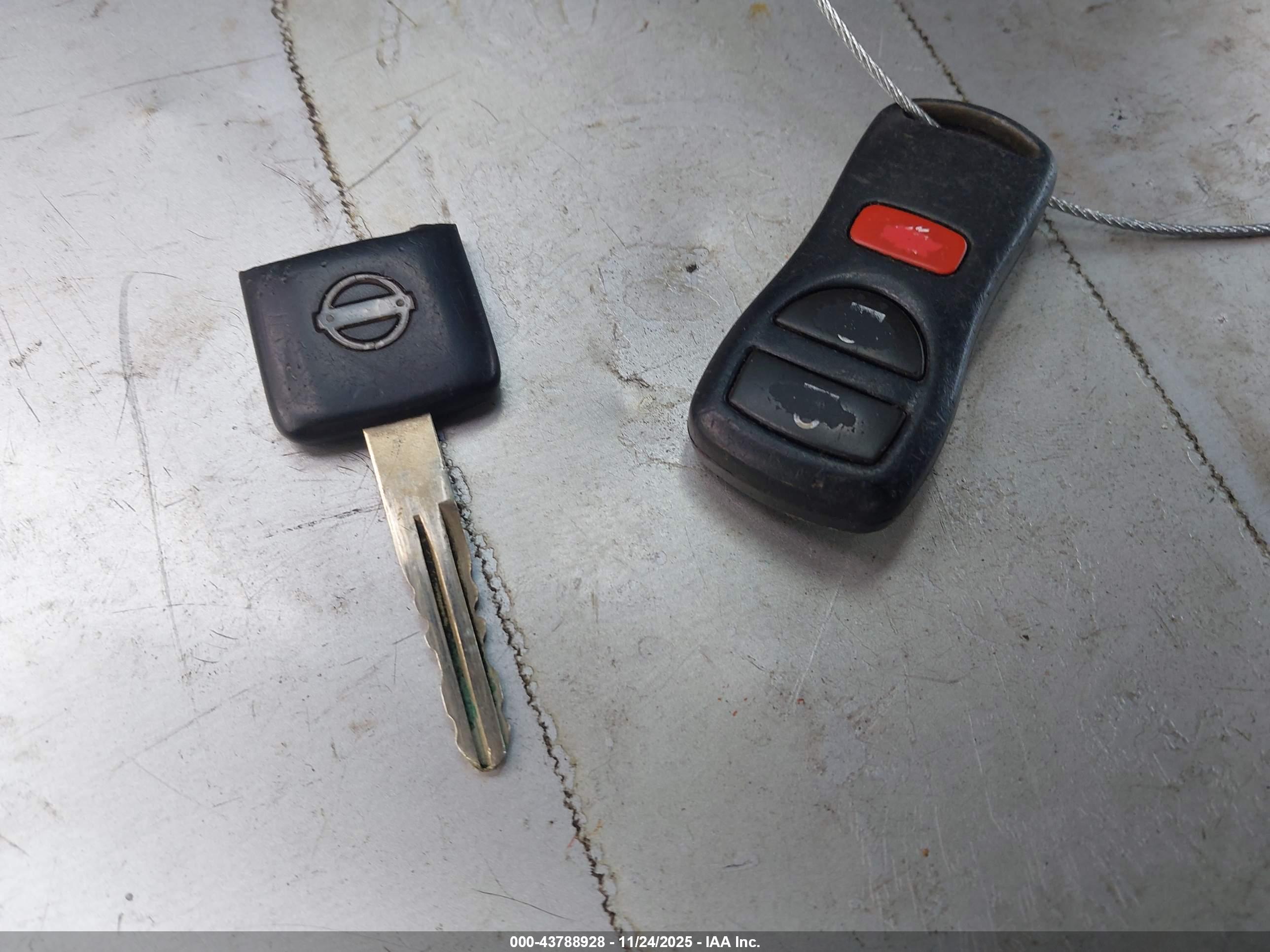 NISSAN FRONTIER image 11