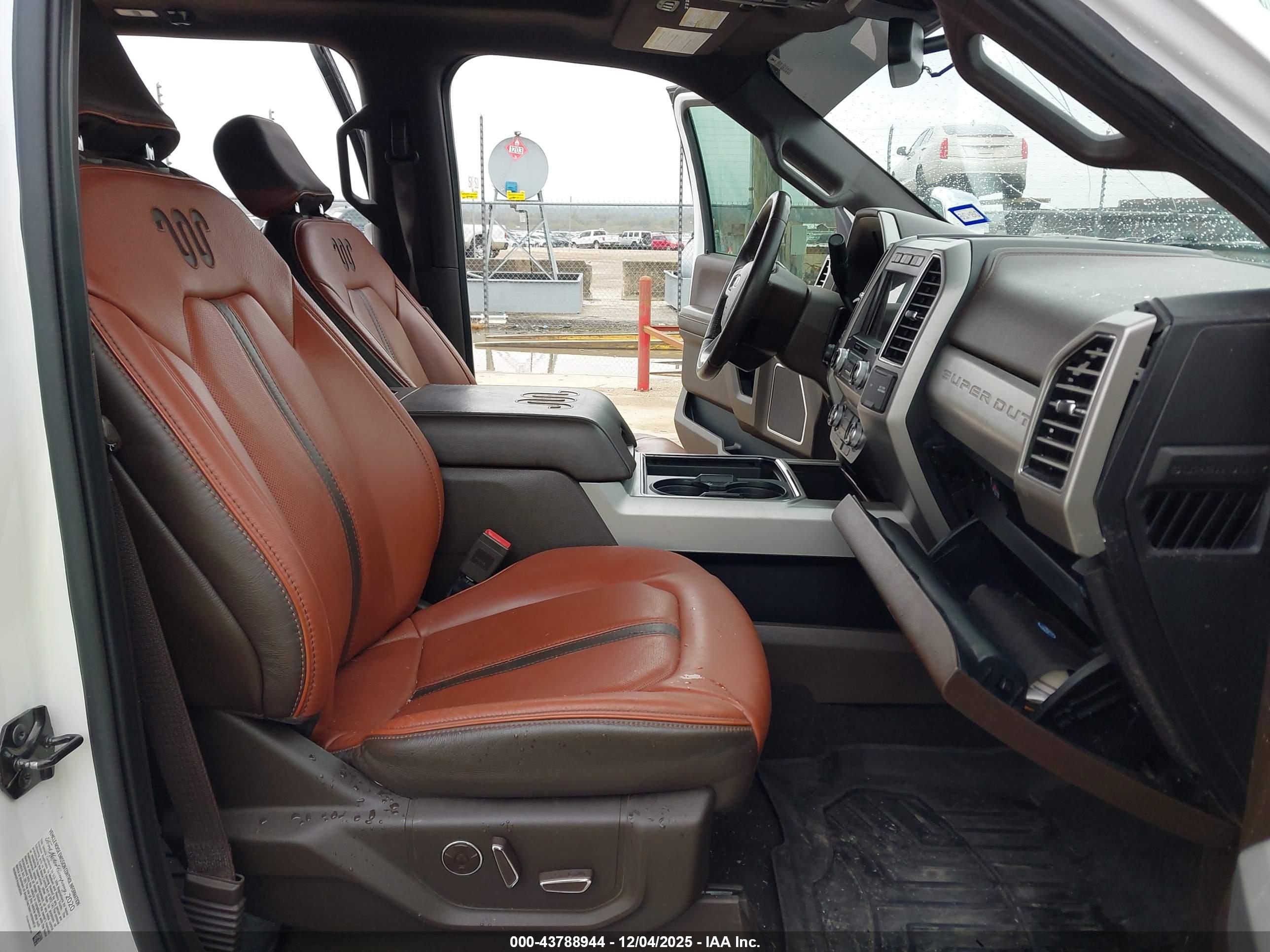 FORD F-250 image 7