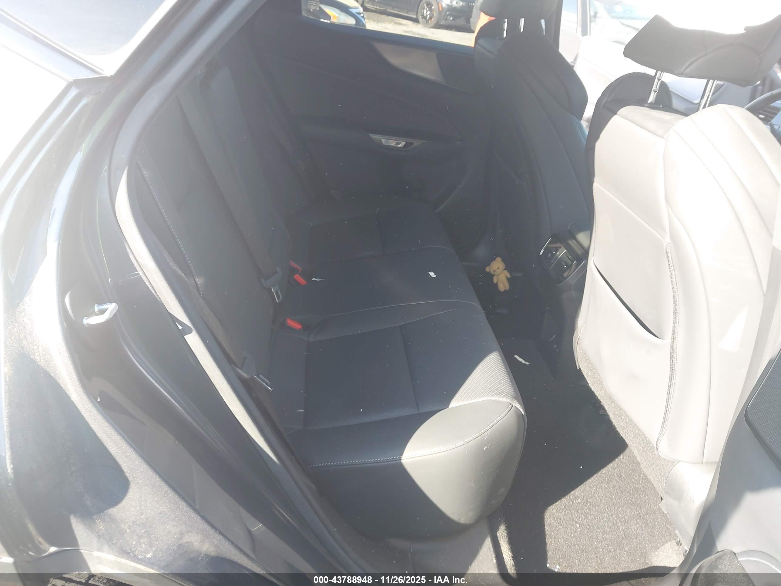 LEXUS NX image 8