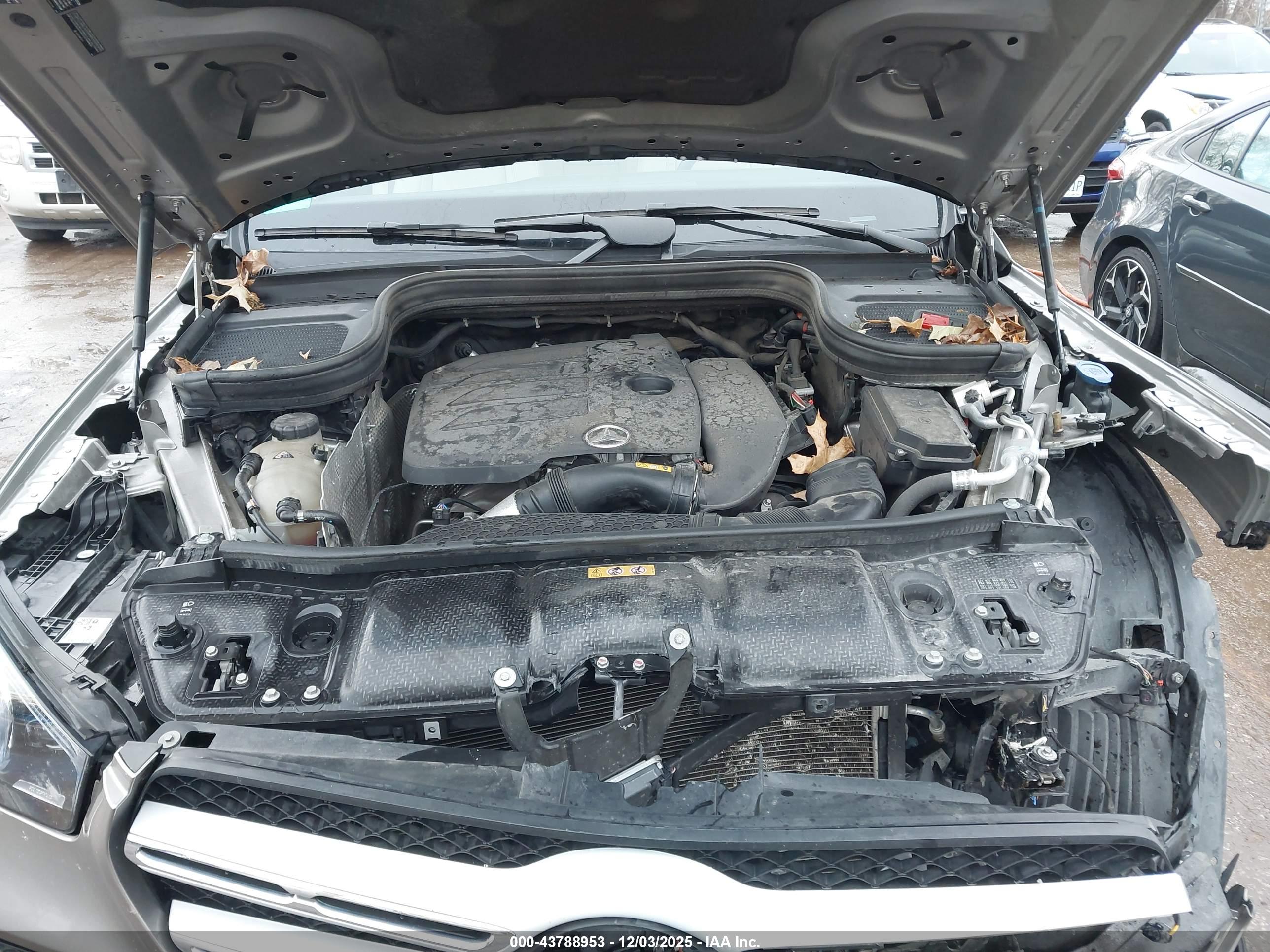 MERCEDES-BENZ GLE image 10